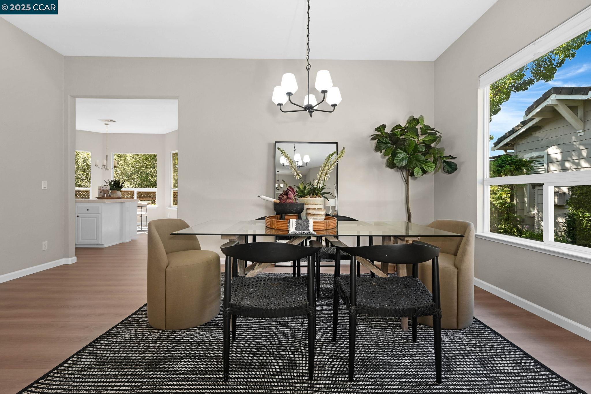 Photo #8: 41112294 Listing: Photo #8