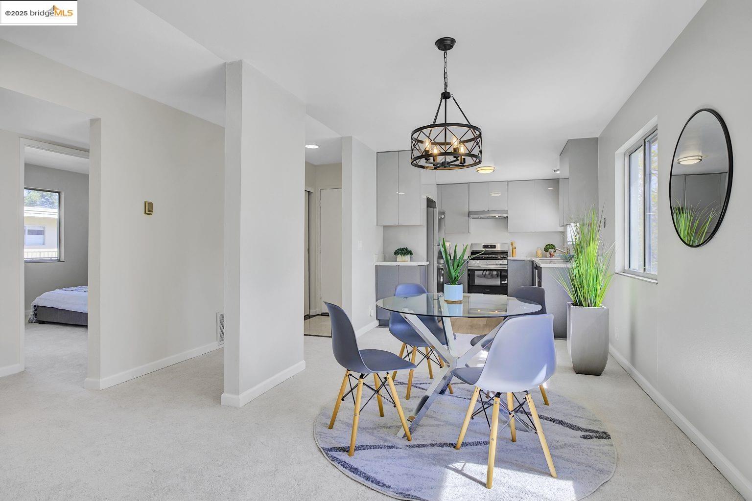 Photo #5: 41112299 Listing 