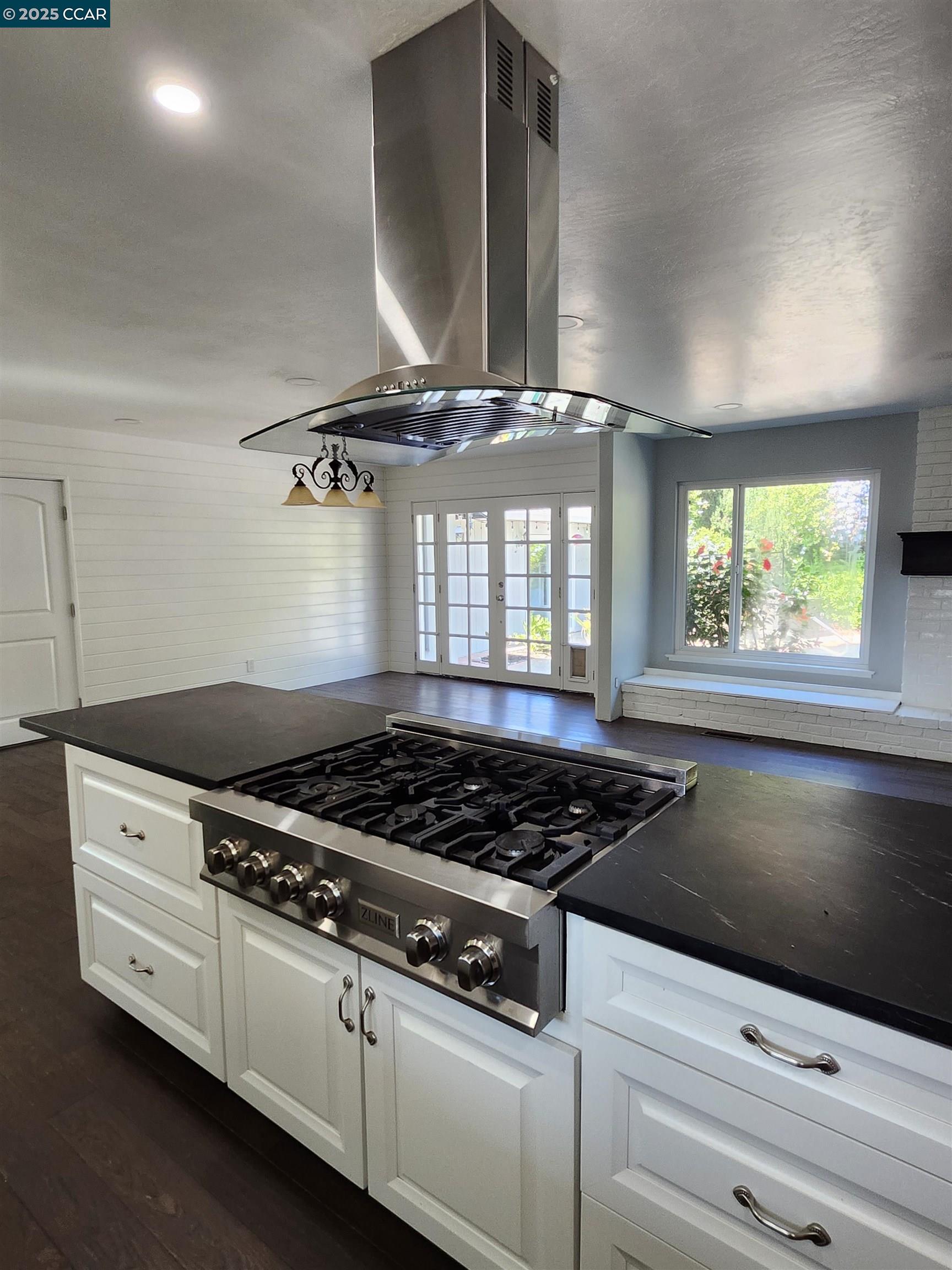 Detail Gallery Image 16 of 60 For 3479 Rose Ct, Concord,  CA 94519 - 4 Beds | 3 Baths