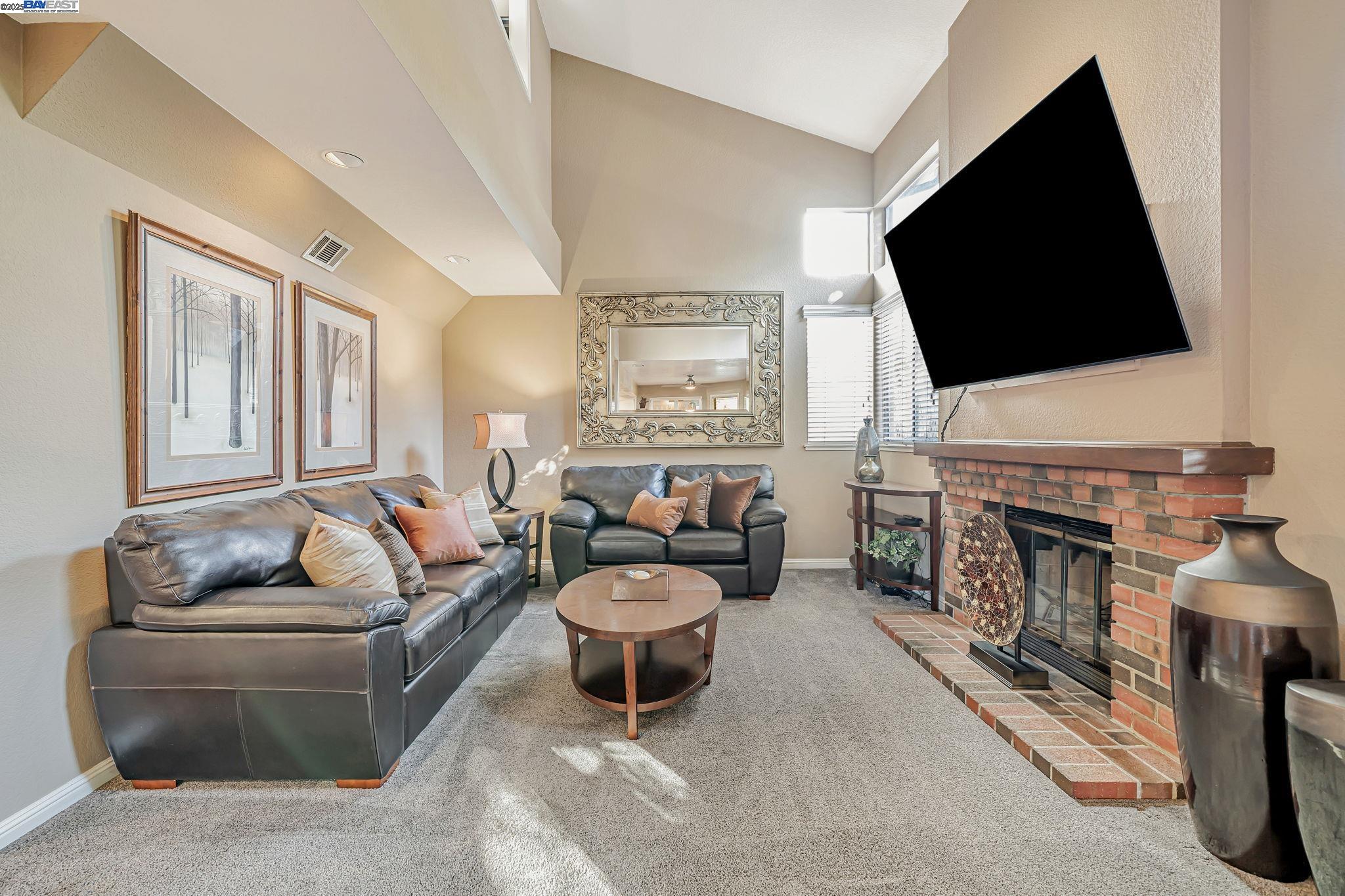 Detail Gallery Image 15 of 60 For 5988 Corte Cerritos, Pleasanton,  CA 94566 - 2 Beds | 2 Baths