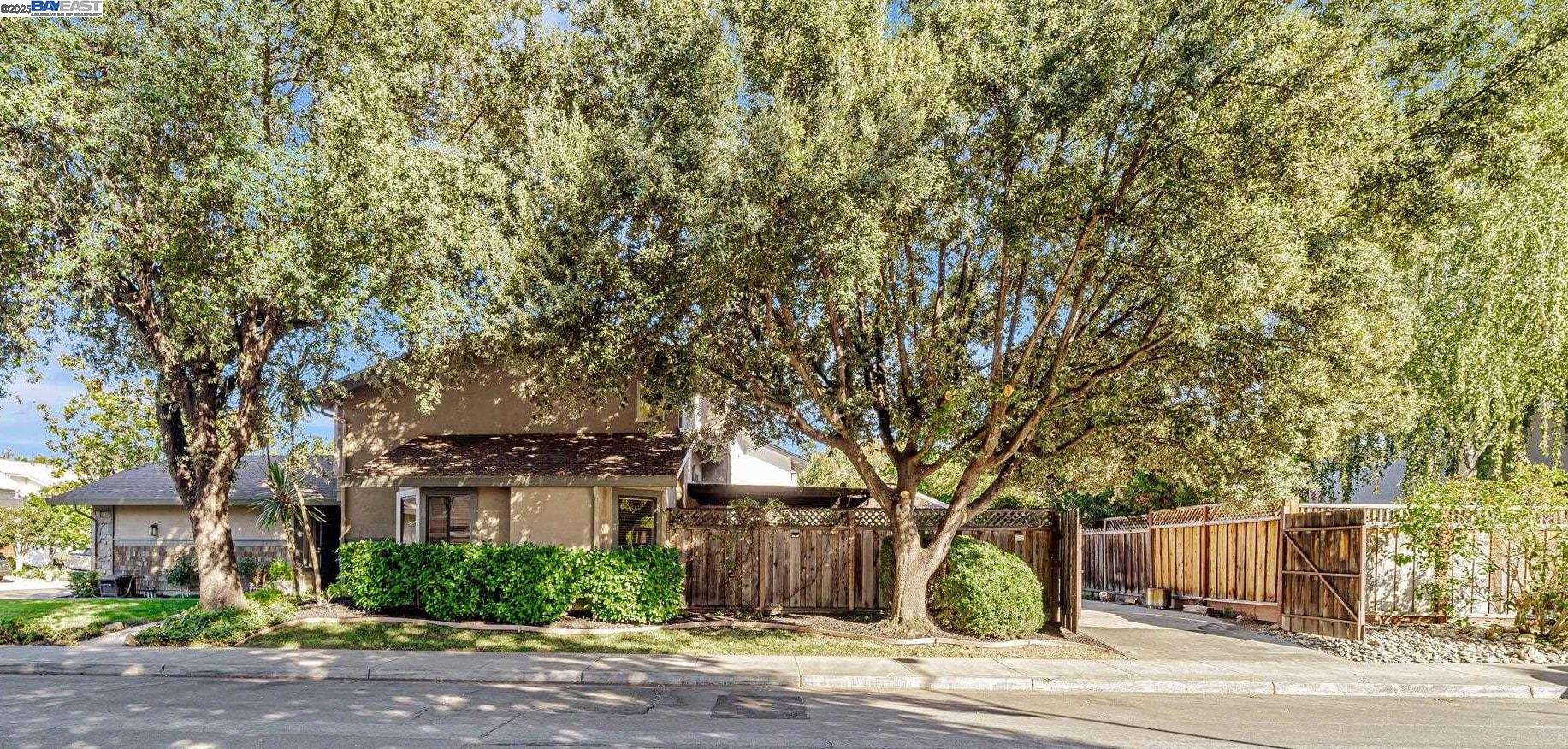 Detail Gallery Image 23 of 60 For 5988 Corte Cerritos, Pleasanton,  CA 94566 - 2 Beds | 2 Baths