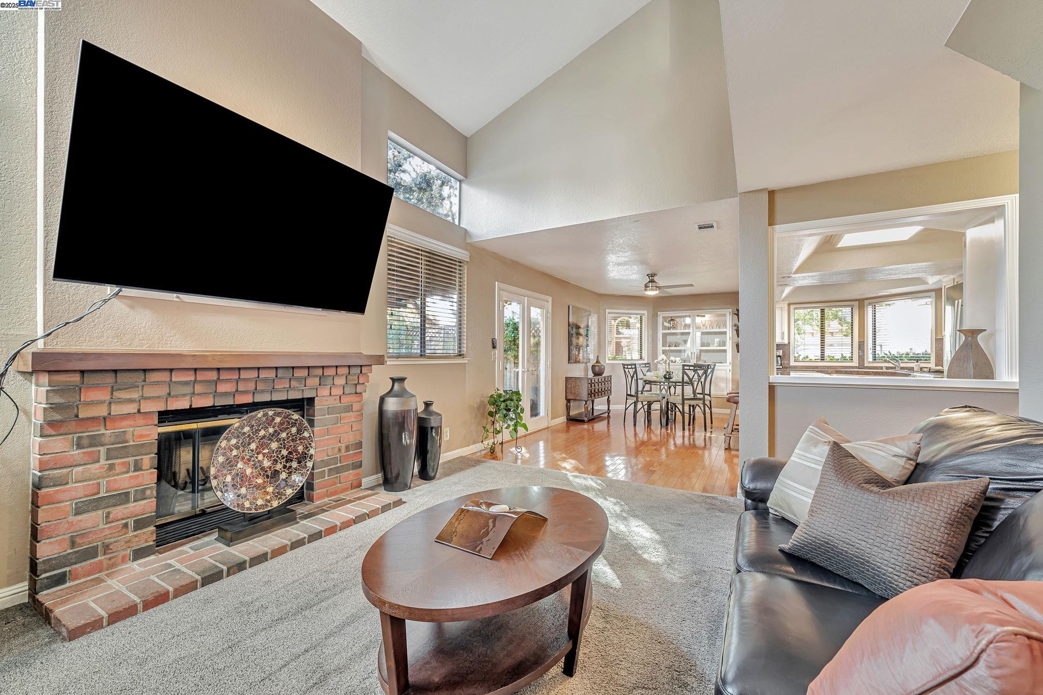 Detail Gallery Image 6 of 60 For 5988 Corte Cerritos, Pleasanton,  CA 94566 - 2 Beds | 2 Baths