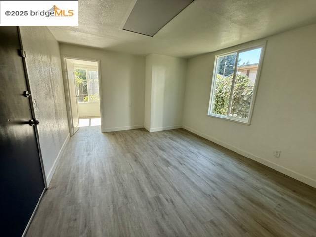 Detail Gallery Image 13 of 18 For 2706 Short St, Oakland,  CA 94619 - 3 Beds | 2 Baths