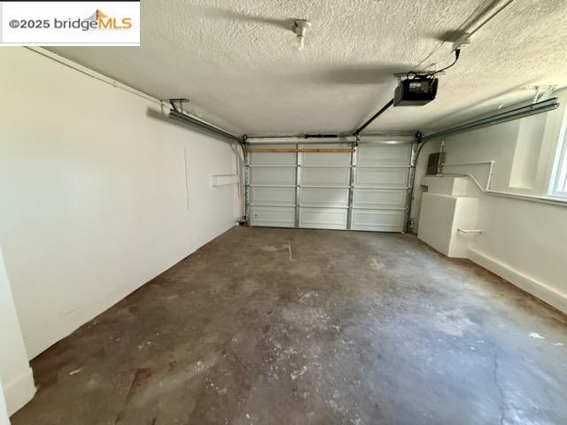 Detail Gallery Image 15 of 18 For 2706 Short St, Oakland,  CA 94619 - 3 Beds | 2 Baths