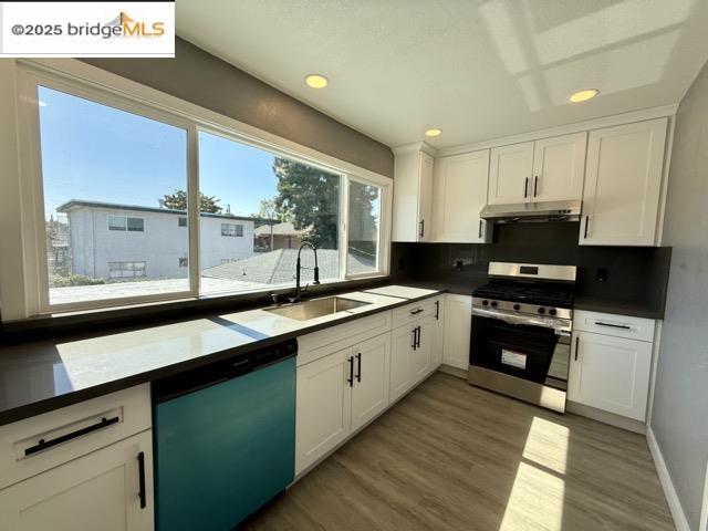 Detail Gallery Image 8 of 18 For 2706 Short St, Oakland,  CA 94619 - 3 Beds | 2 Baths