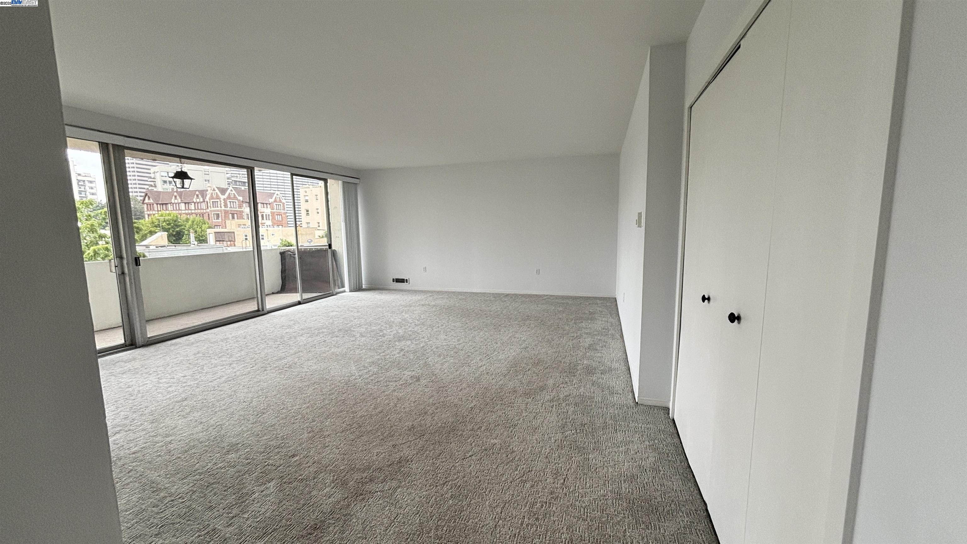 Photo #2: 41112312 Listing 