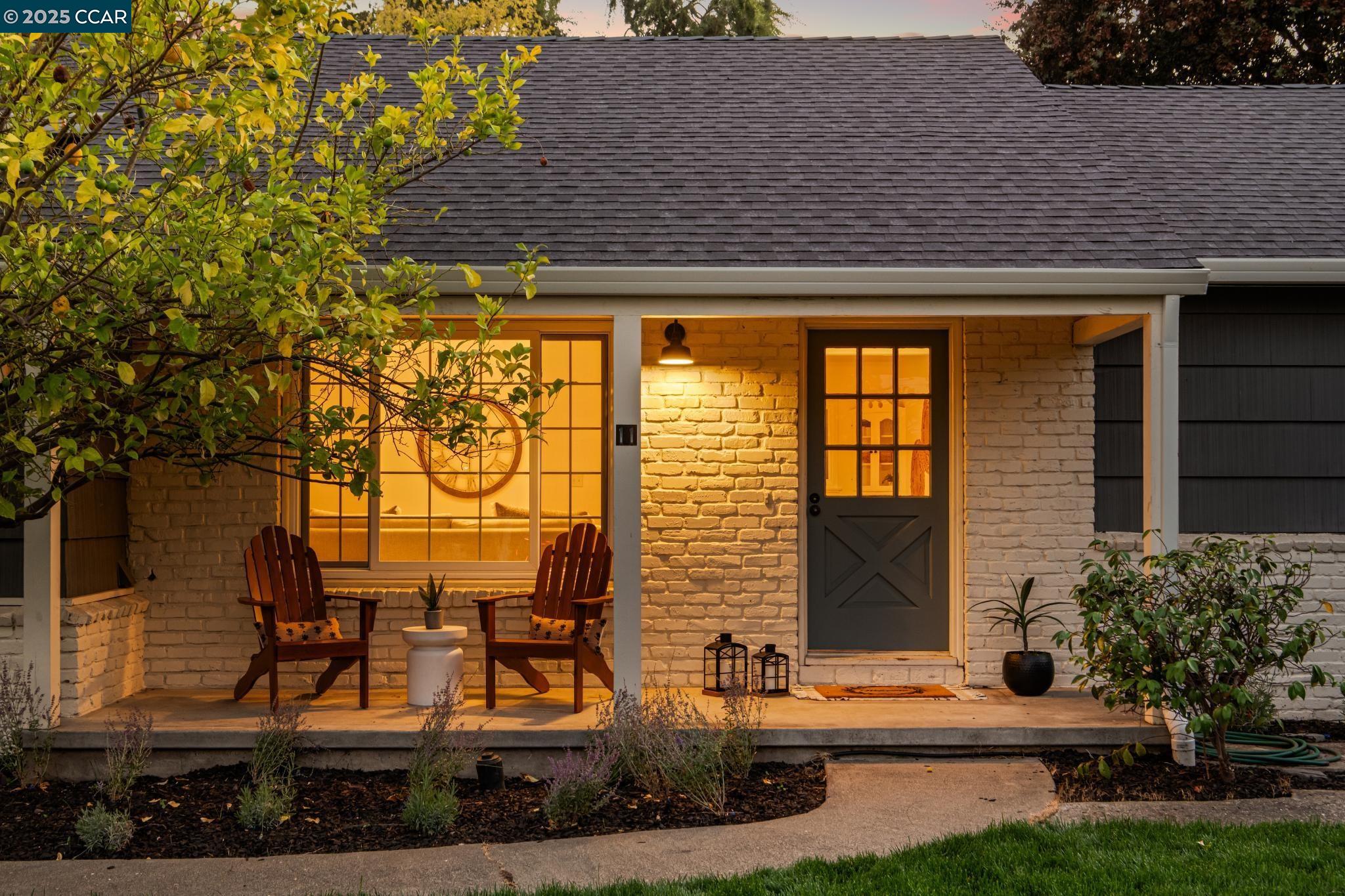 Front Image Thumbnail for CC41112314