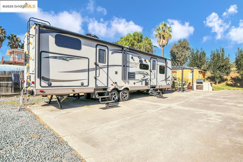 Front Image Thumbnail for EB41112316