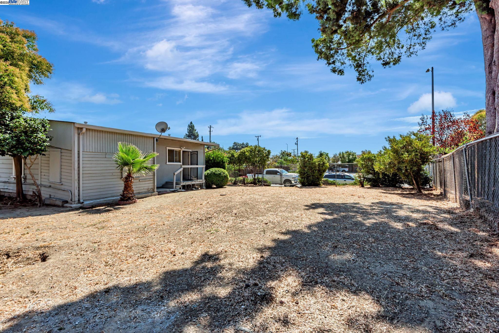 Detail Gallery Image 13 of 27 For 37915 Vallejo St, Fremont,  CA 94536 - 3 Beds | 1/1 Baths