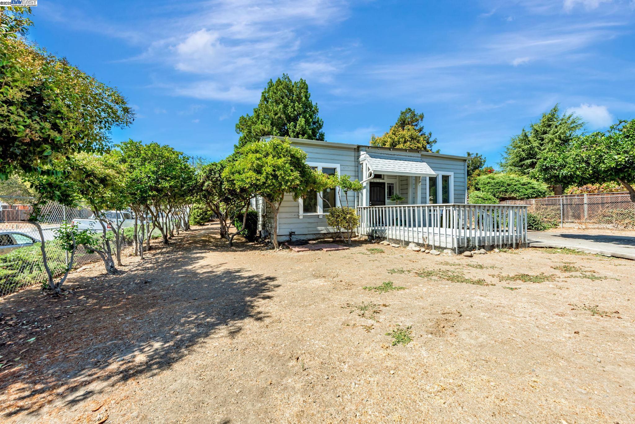 Detail Gallery Image 15 of 27 For 37915 Vallejo St, Fremont,  CA 94536 - 3 Beds | 1/1 Baths