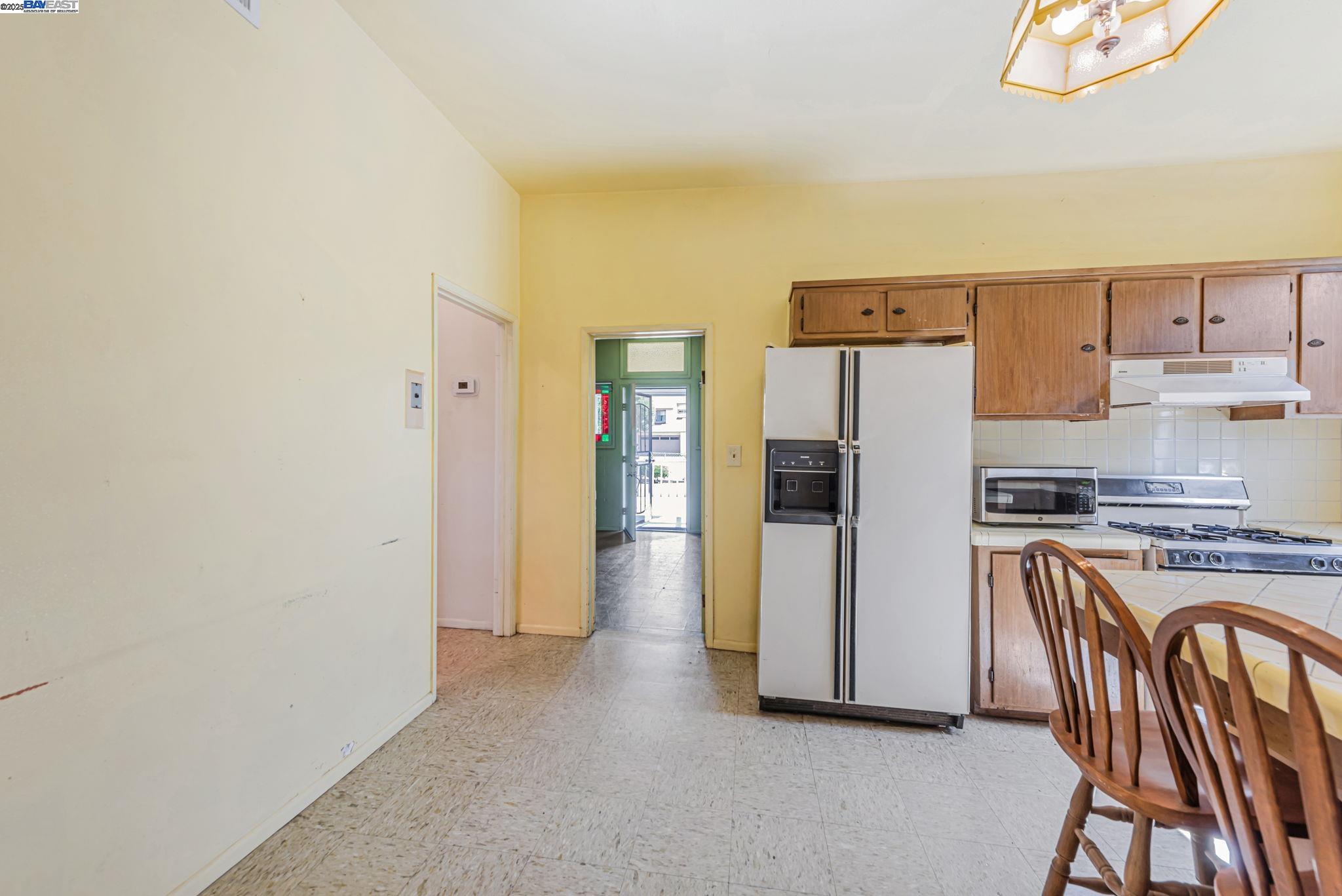 Detail Gallery Image 6 of 27 For 37915 Vallejo St, Fremont,  CA 94536 - 3 Beds | 1/1 Baths