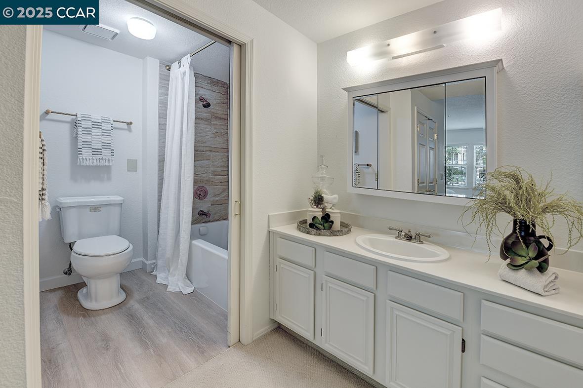 Photo #32: 41112335 Listing: Photo #32