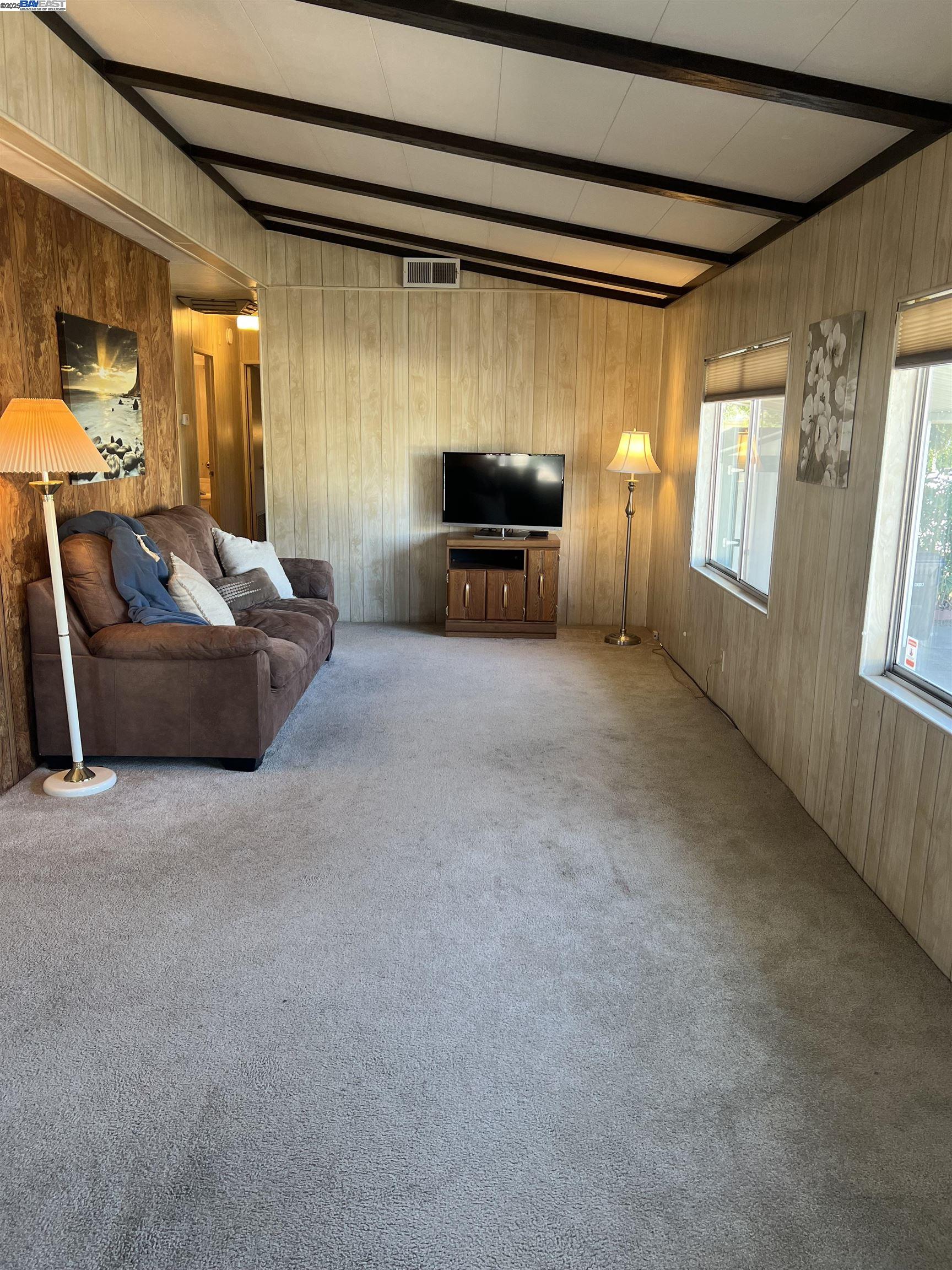 Detail Gallery Image 5 of 23 For 3231 Vineyard Avenue #126,  Pleasanton,  CA 94566 - 2 Beds | 2 Baths