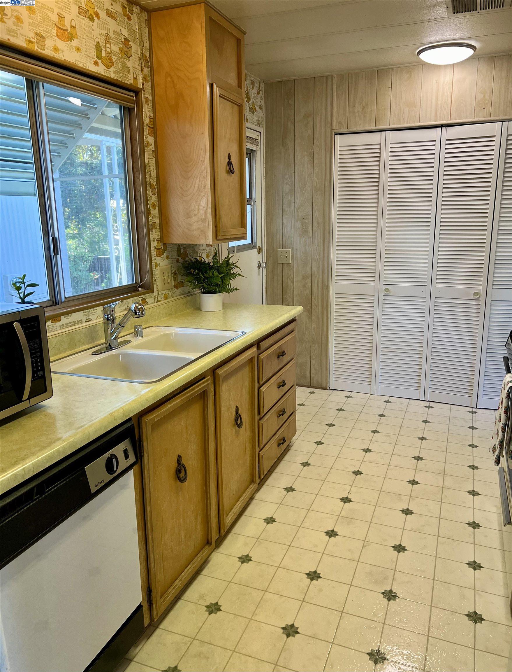 Detail Gallery Image 6 of 23 For 3231 Vineyard Avenue #126,  Pleasanton,  CA 94566 - 2 Beds | 2 Baths