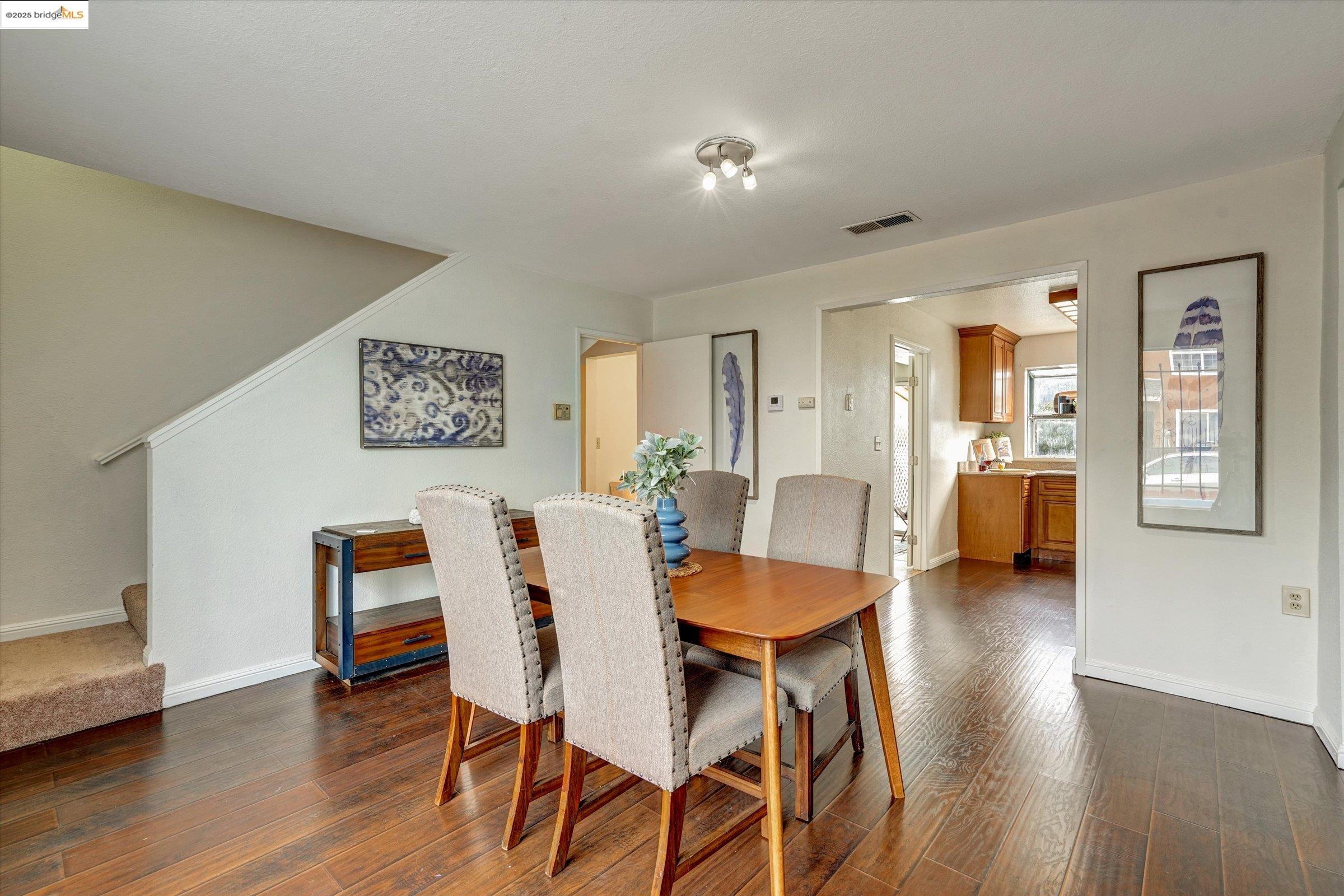 Photo #6: 41112343 Listing 