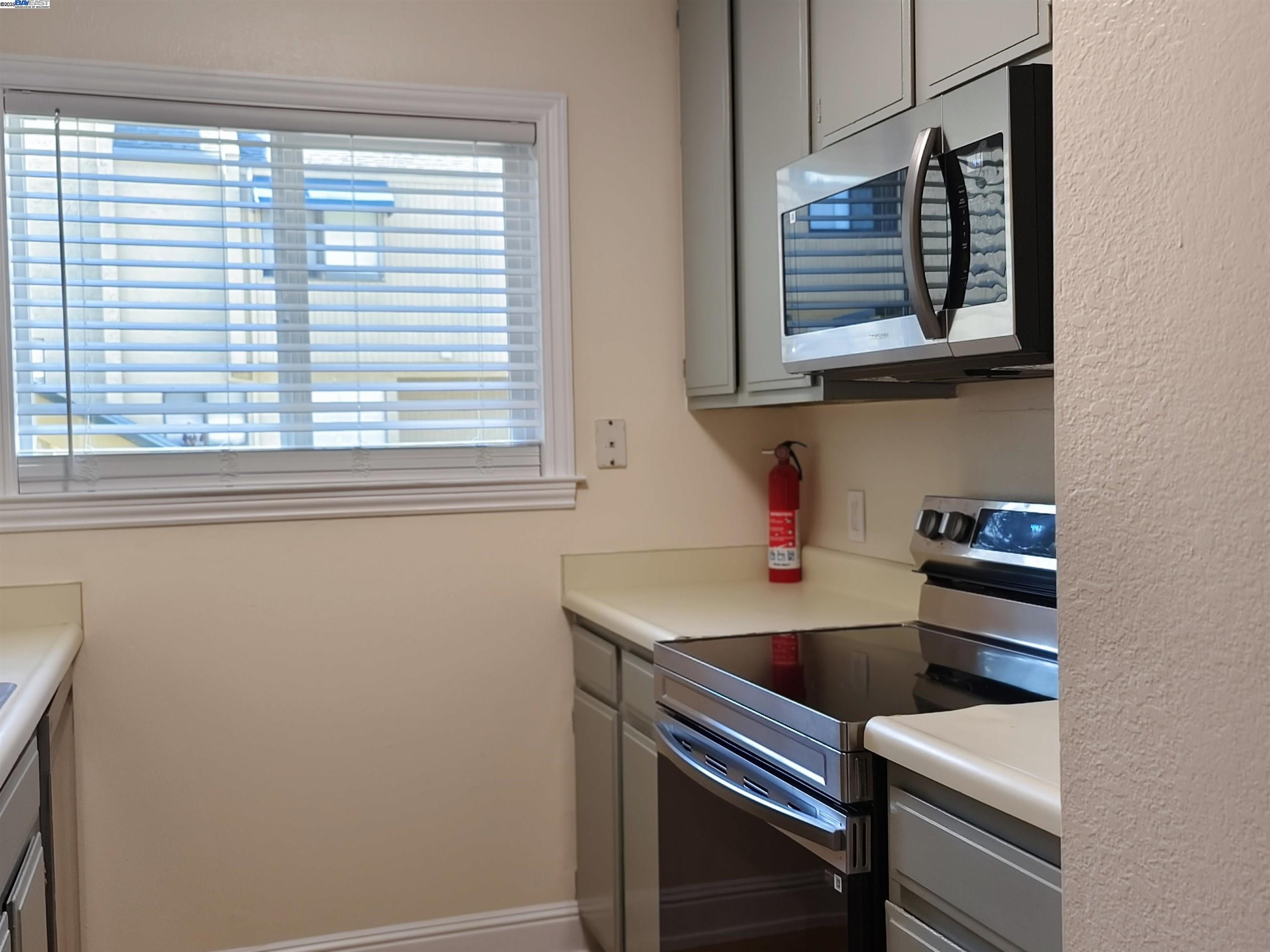 Photo #6: 41112358 Listing 