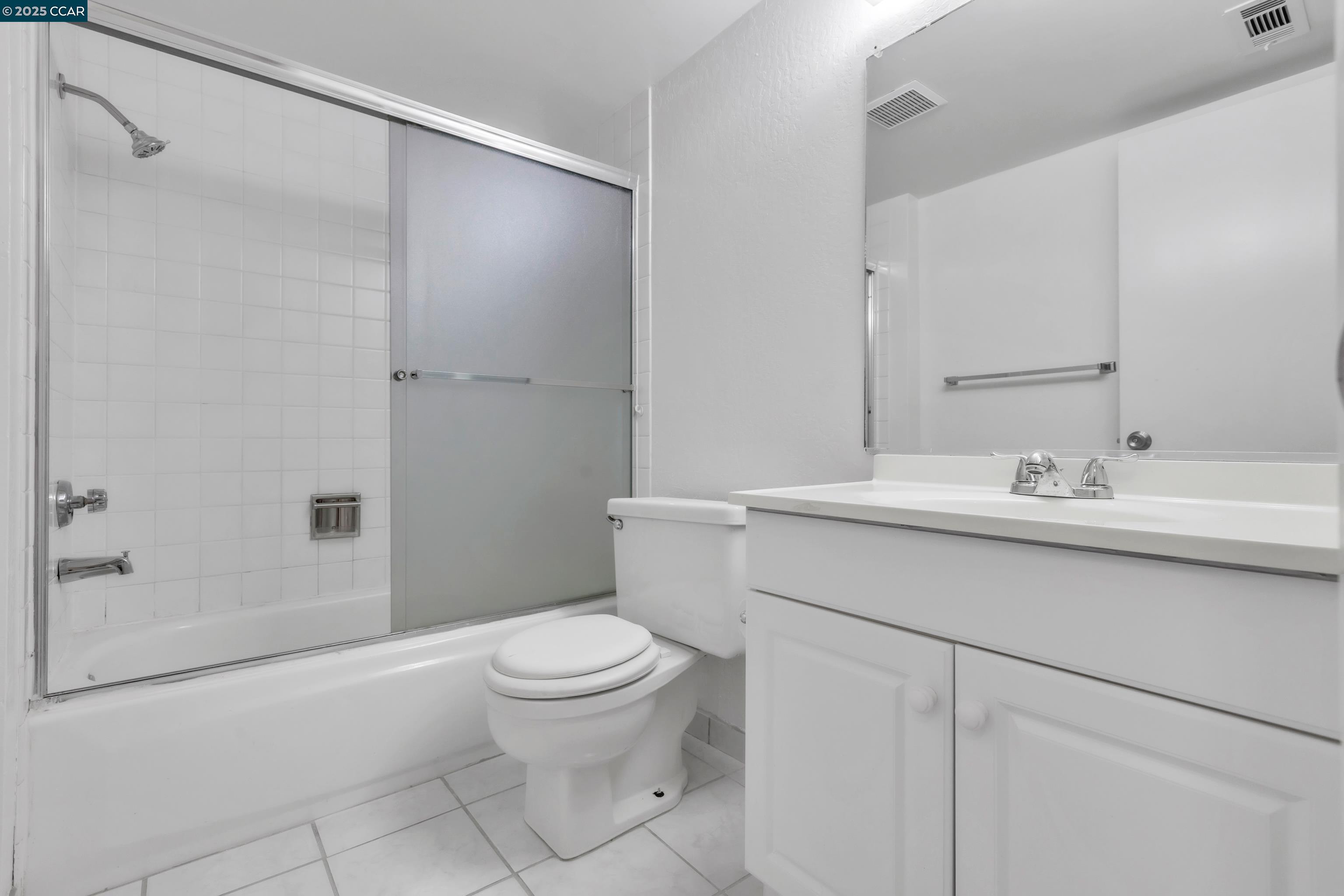 Photo #18: 41112359 Listing: Photo #18