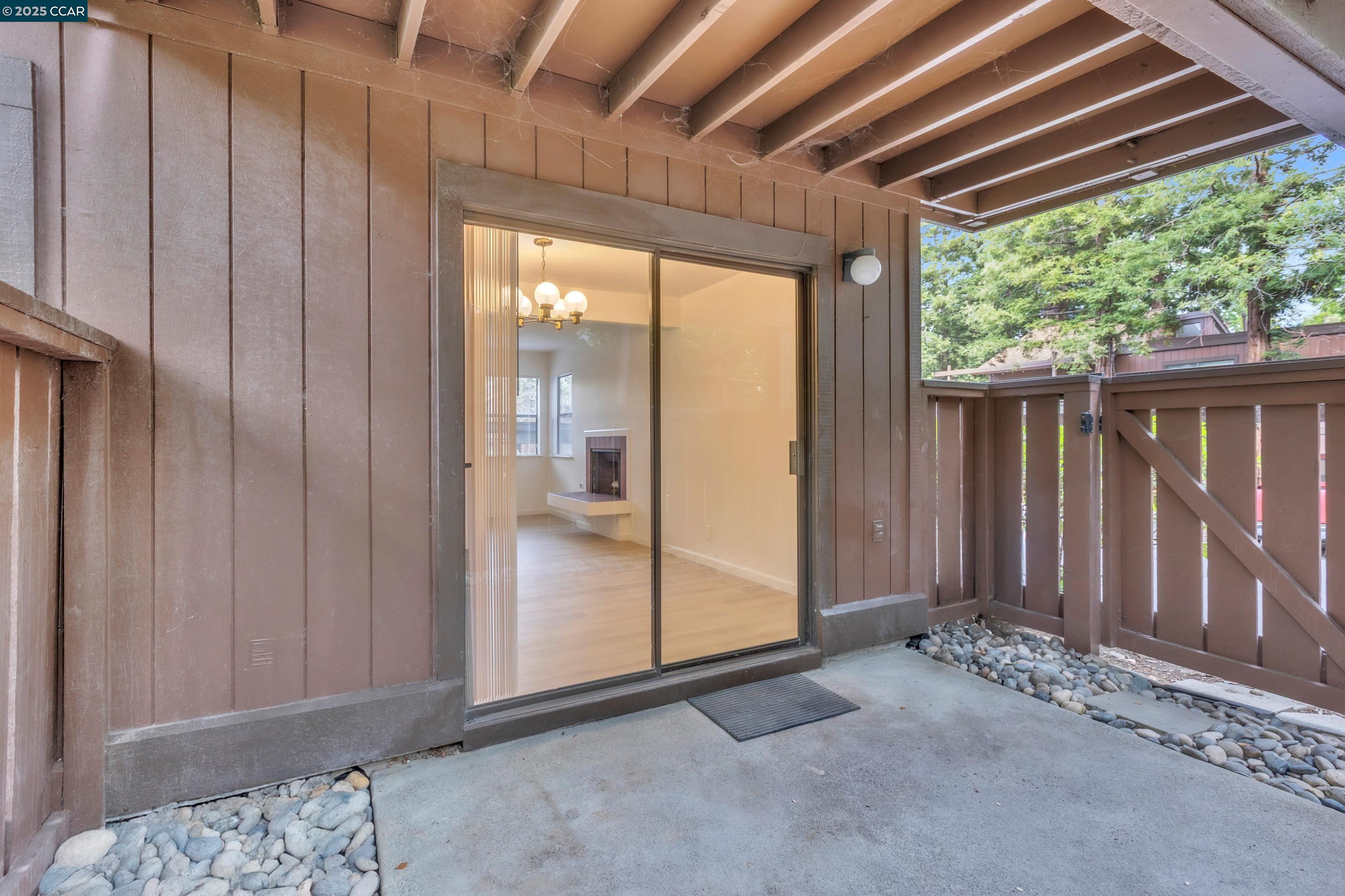 Photo #21: 41112359 Listing: Photo #21