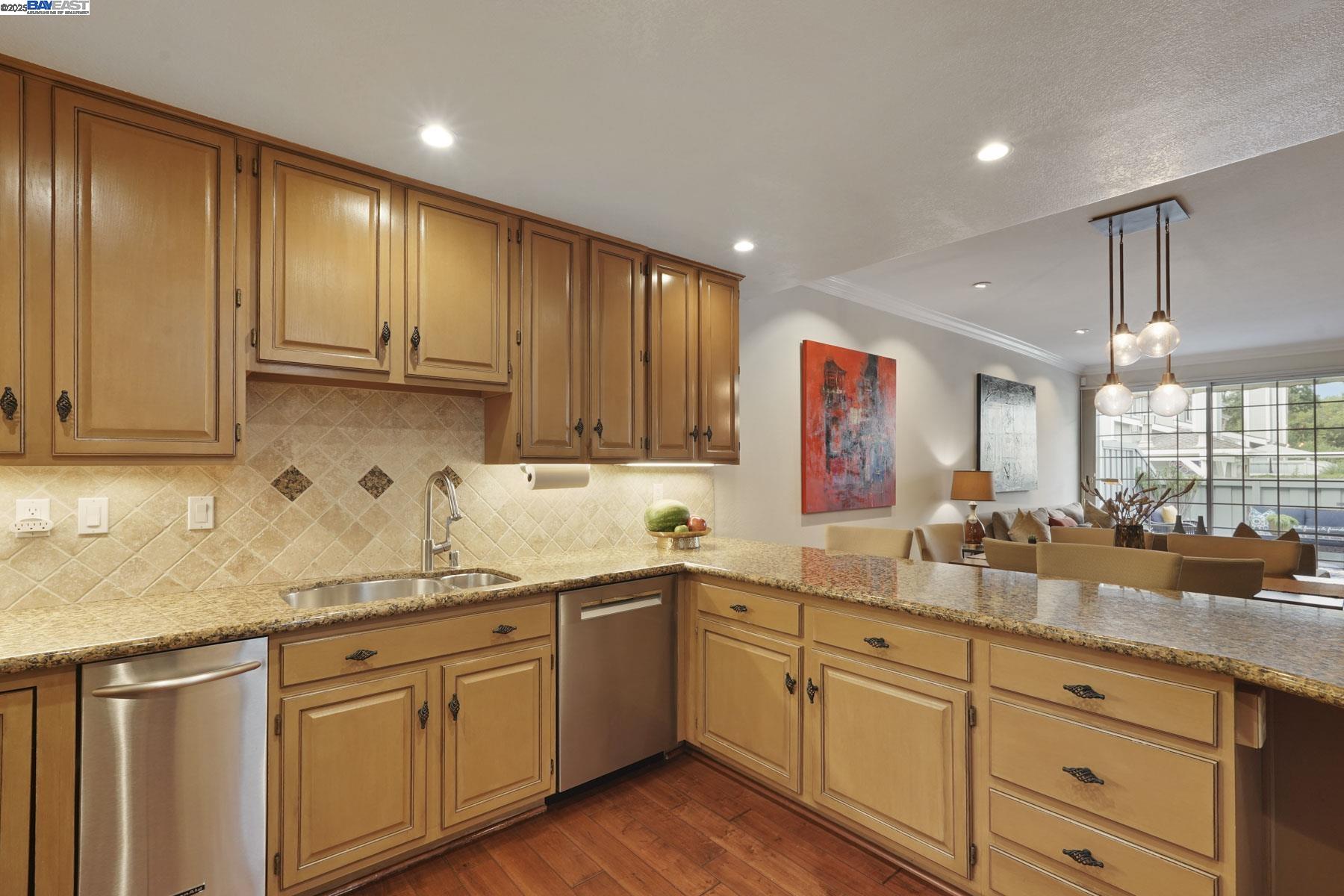 Photo #14: 41112360 Listing: Photo #14