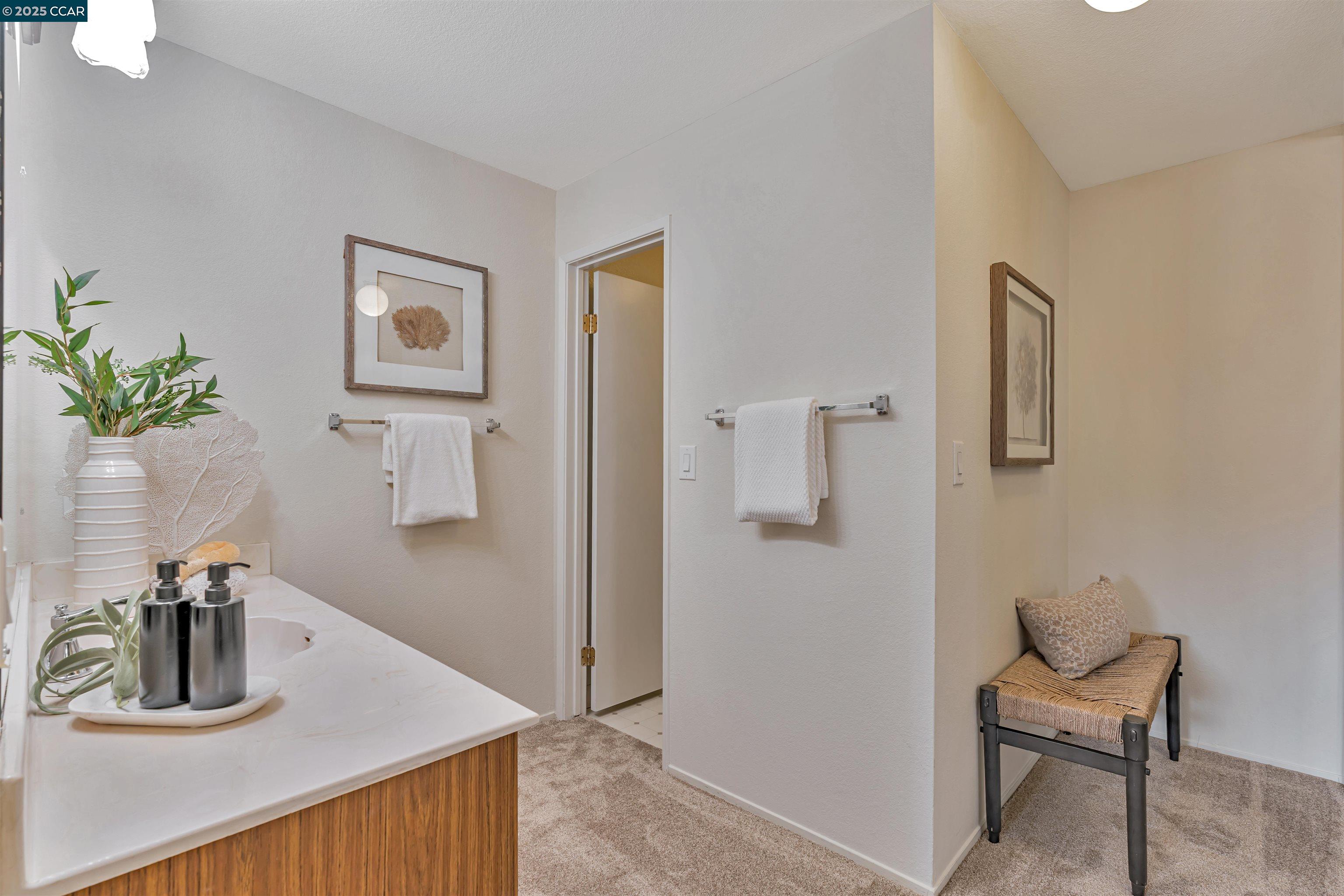 Photo #17: 41112365 Listing: Photo #17