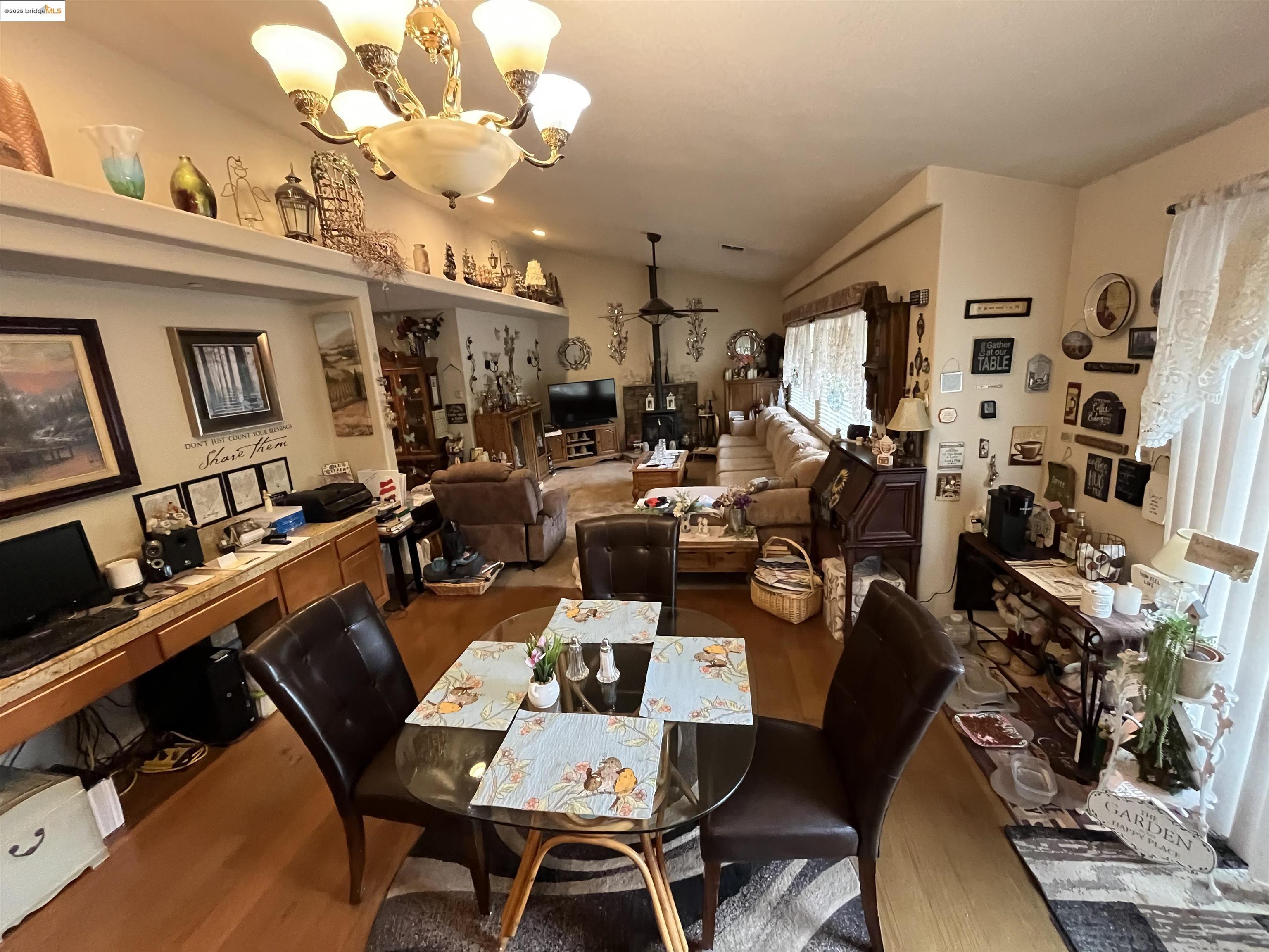 Detail Gallery Image 6 of 26 For 20515 Nob Hill Cir, Groveland,  CA 95321 - 3 Beds | 2 Baths