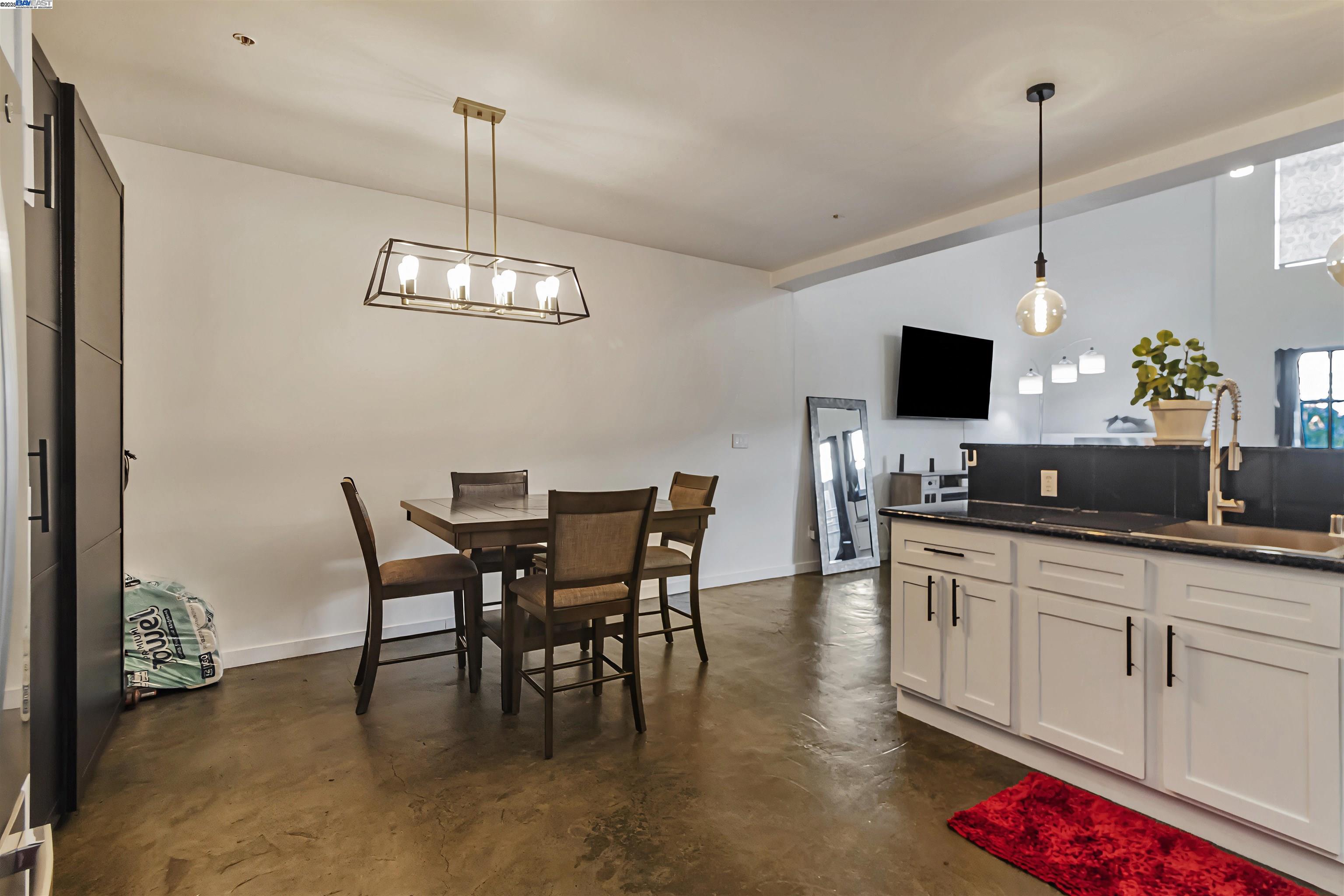 Photo #11: 41112394 Listing: Photo #11