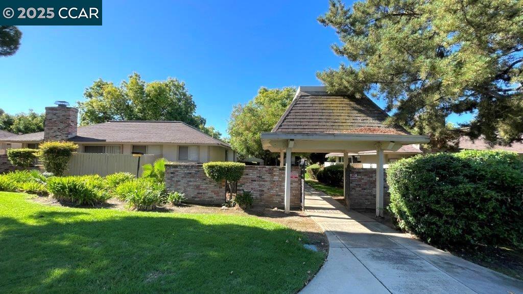 Detail Gallery Image 16 of 37 For 4260 Clayton Road #18,  Concord,  CA 94521 - 3 Beds | 2 Baths