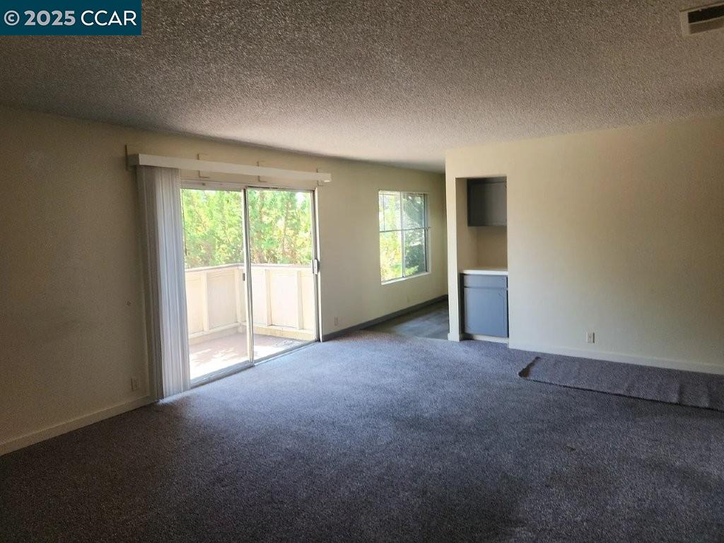 Detail Gallery Image 8 of 37 For 4260 Clayton Road #18,  Concord,  CA 94521 - 3 Beds | 2 Baths