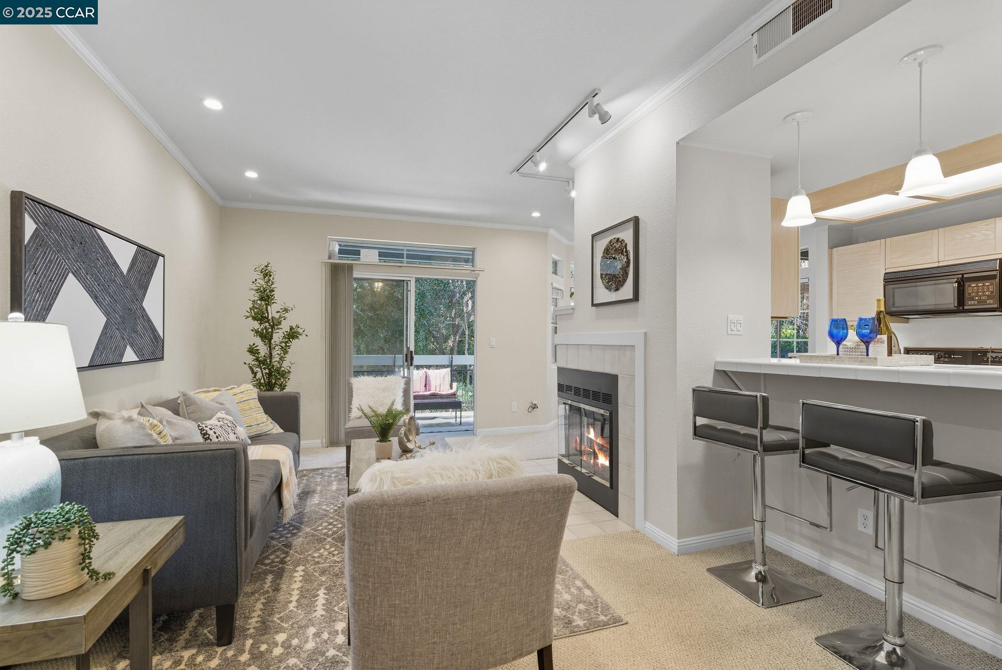 Photo #4: 41112397 Listing 