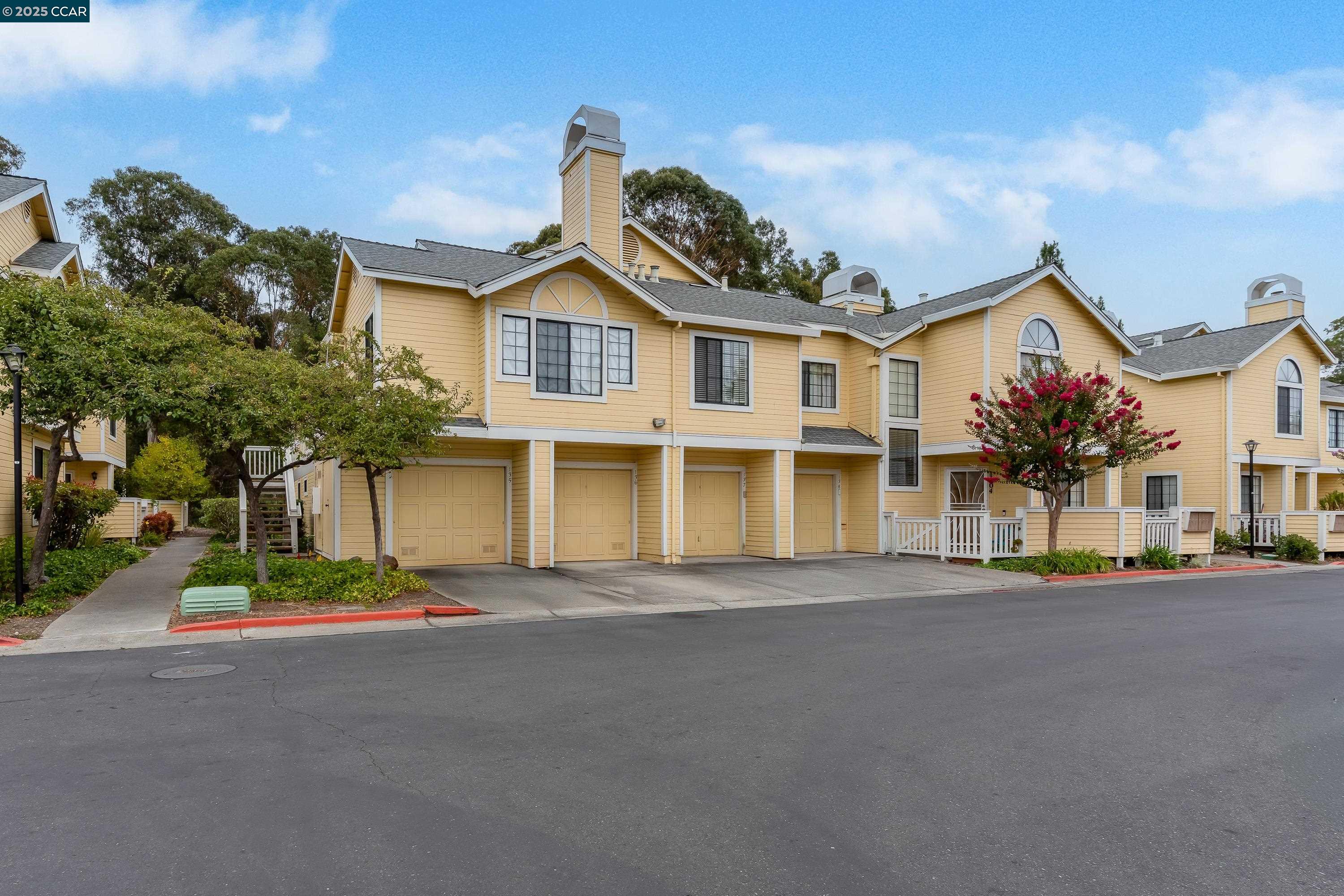 Detail Gallery Image 2 of 46 For 1202 Devonwood, Hercules,  CA 94547 - 2 Beds | 2 Baths