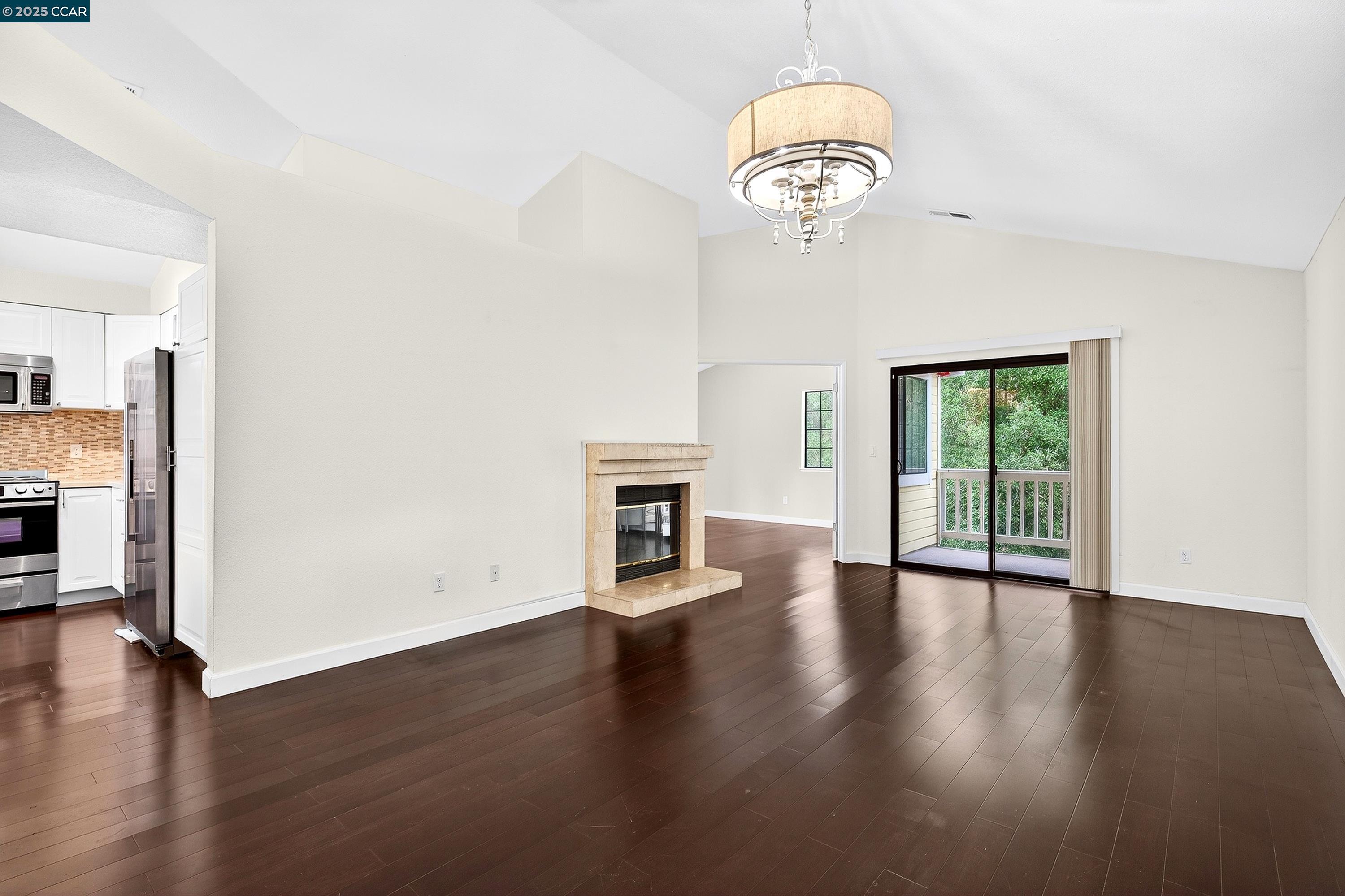 Detail Gallery Image 9 of 46 For 1202 Devonwood, Hercules,  CA 94547 - 2 Beds | 2 Baths