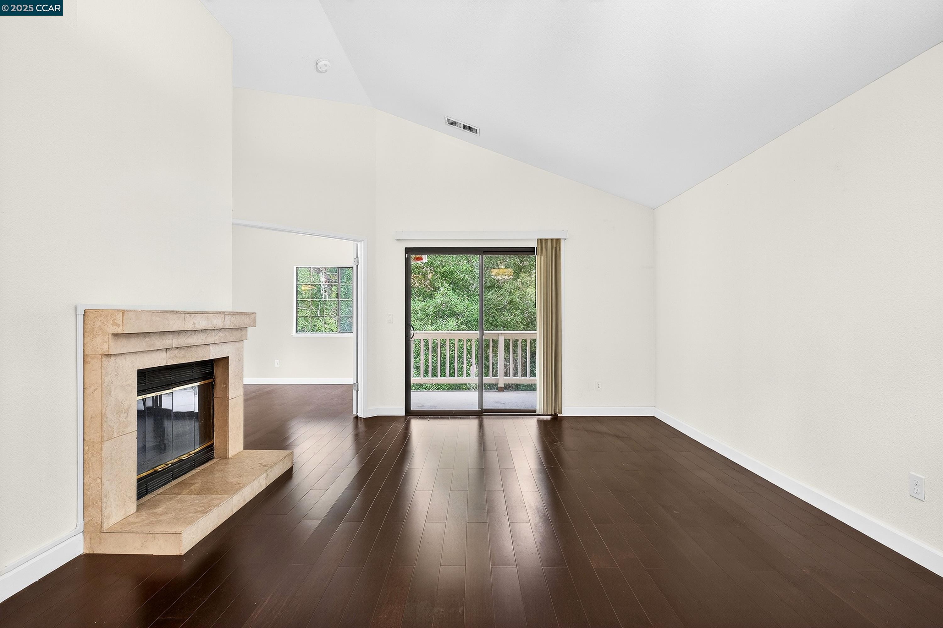 Detail Gallery Image 10 of 46 For 1202 Devonwood, Hercules,  CA 94547 - 2 Beds | 2 Baths