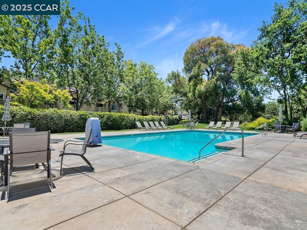 Photo #33: 41112408 Listing: Photo #33