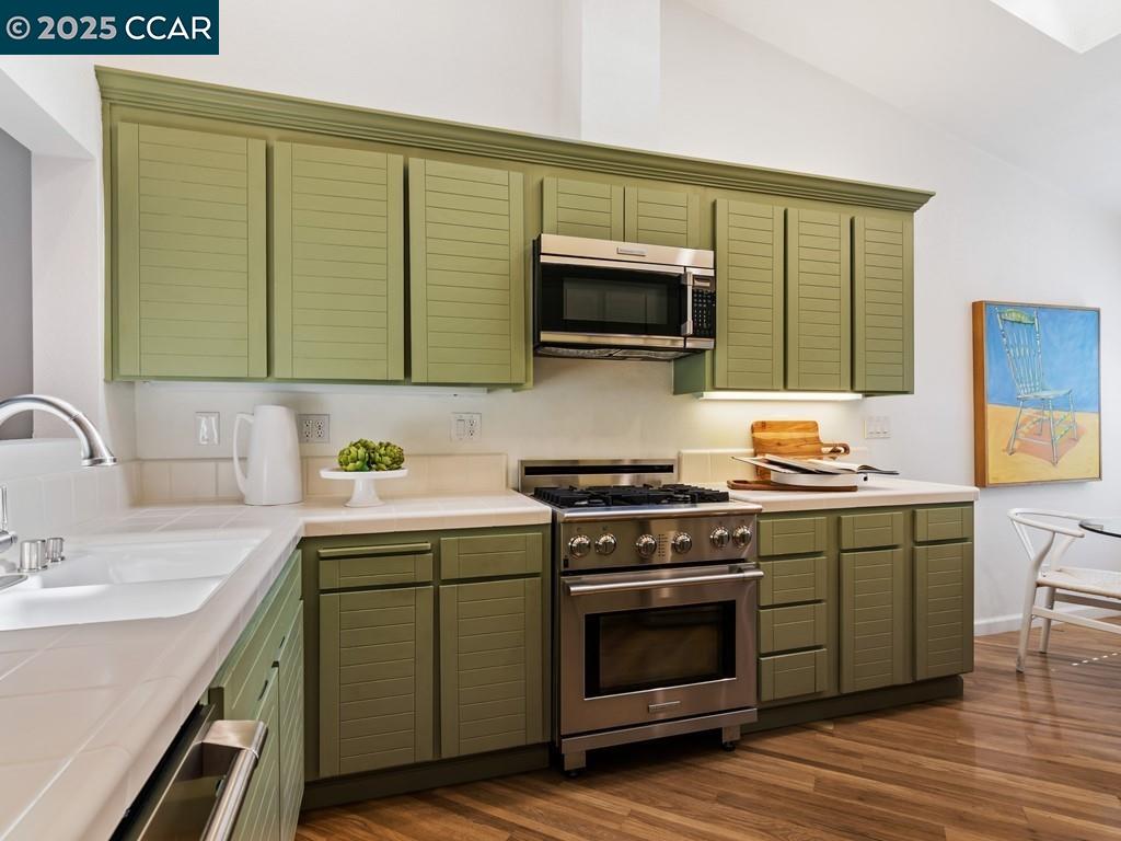 Photo #8: 41112408 Listing: Photo #8