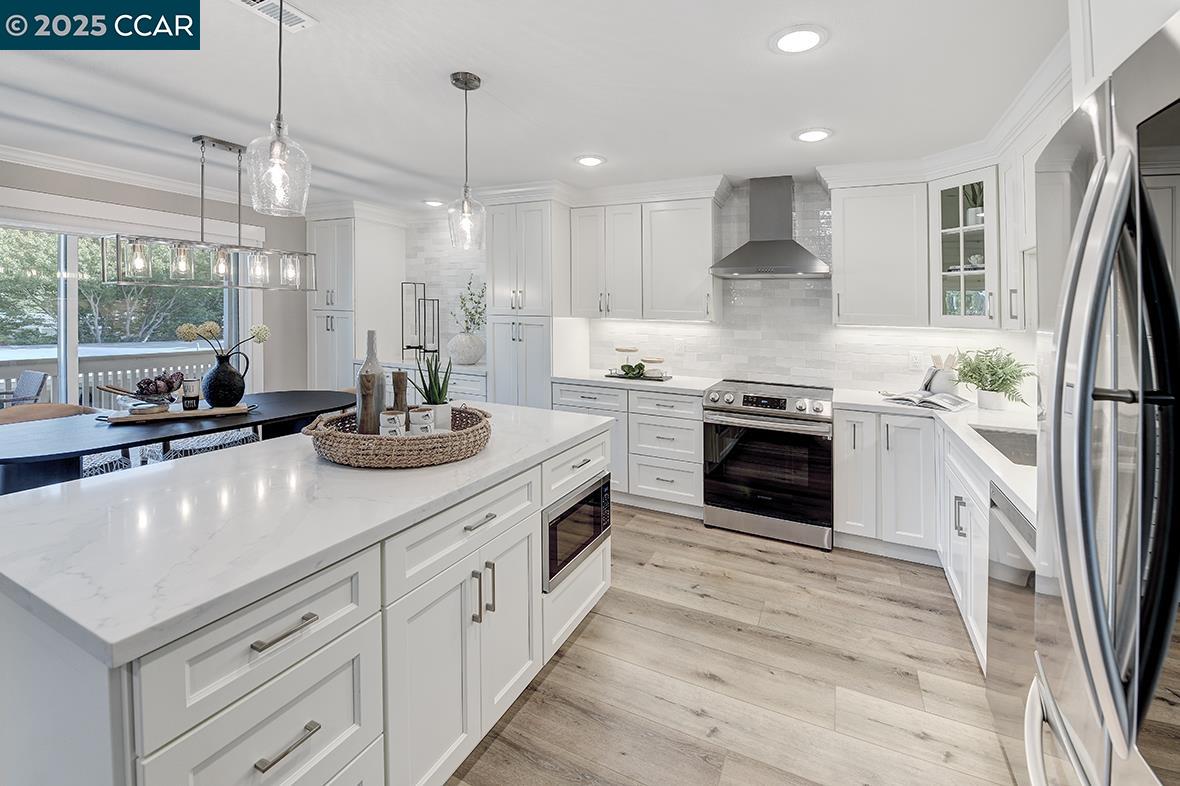 Photo #15: 41112411 Listing: Photo #15