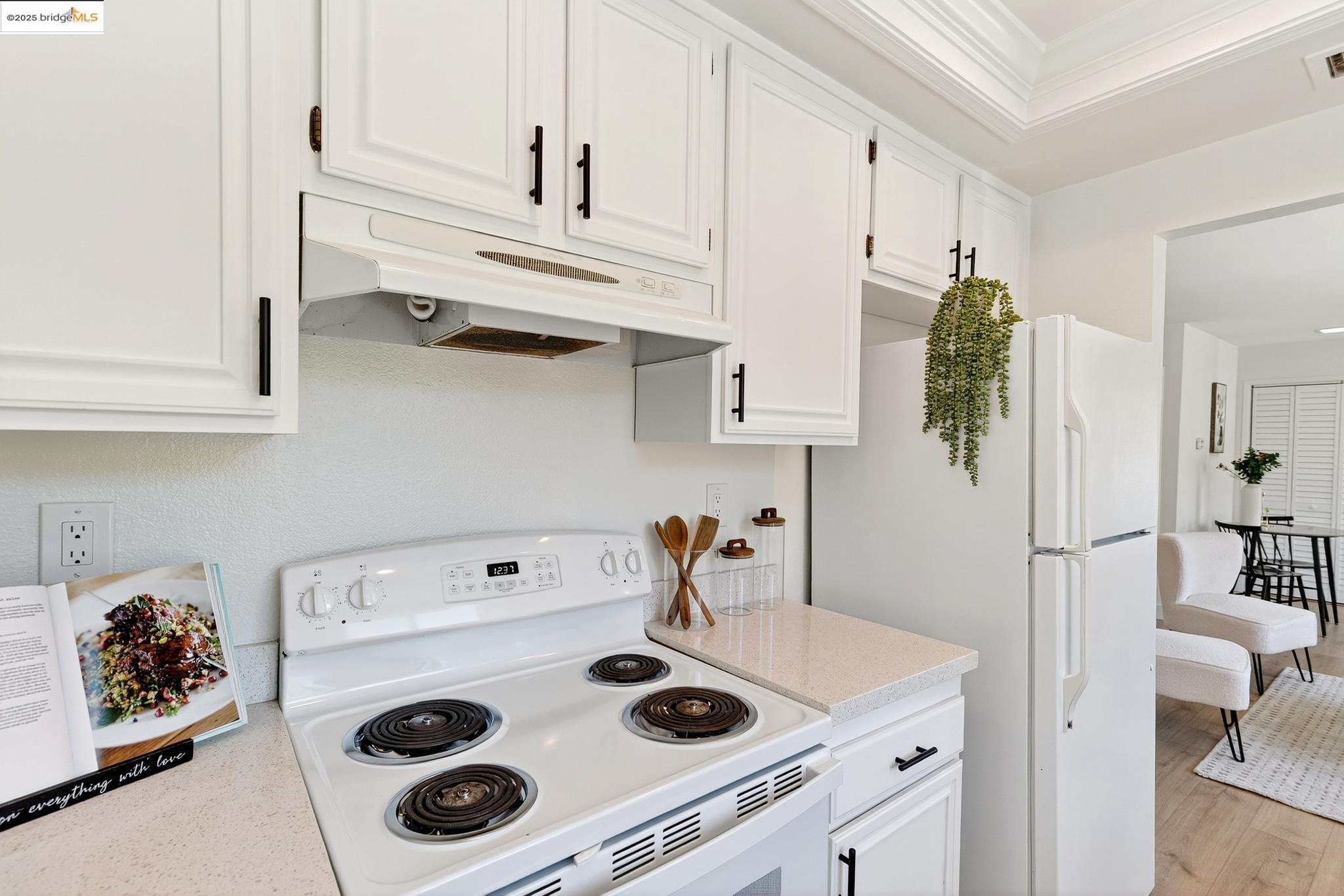 Photo #3: 41112415 Listing 