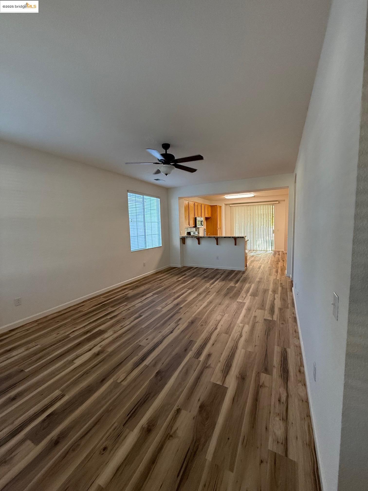 Detail Gallery Image 3 of 17 For 491 Central Park Pl, Brentwood,  CA 94513 - 2 Beds | 2 Baths