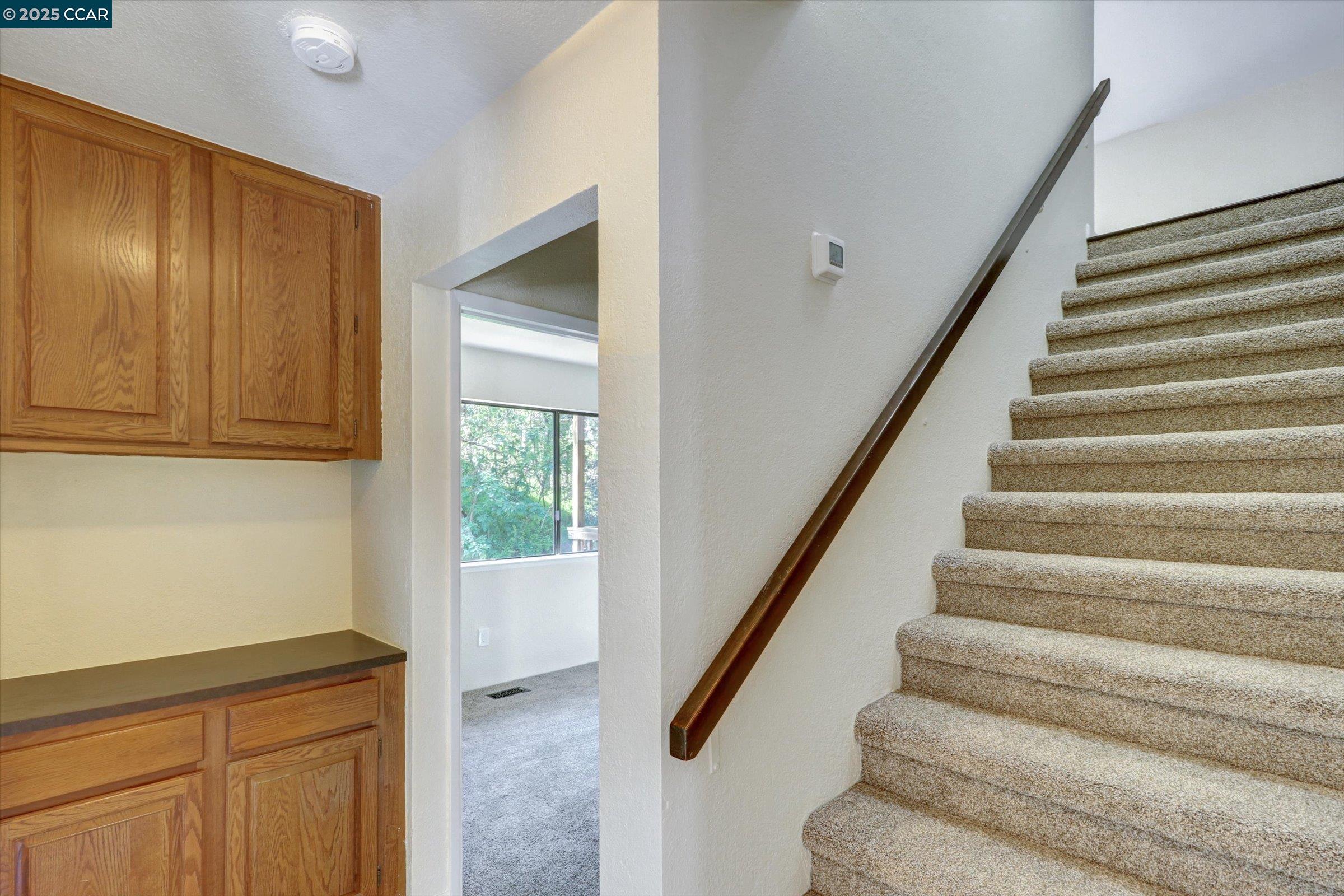 Detail Gallery Image 12 of 18 For 25 Saint Julie, Pleasant Hill,  CA 94523 - 3 Beds | 2/1 Baths
