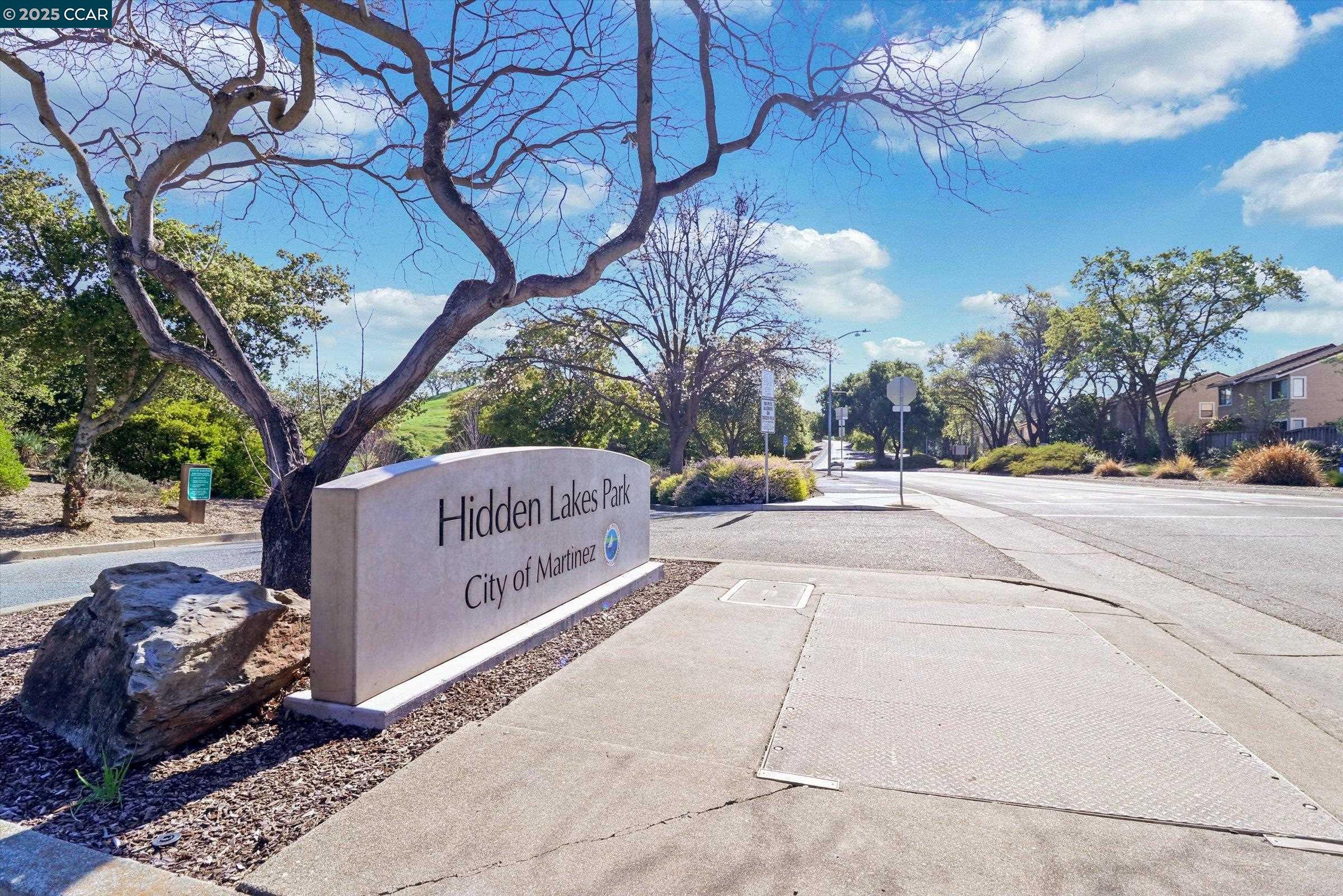 Detail Gallery Image 18 of 18 For 25 Saint Julie, Pleasant Hill,  CA 94523 - 3 Beds | 2/1 Baths