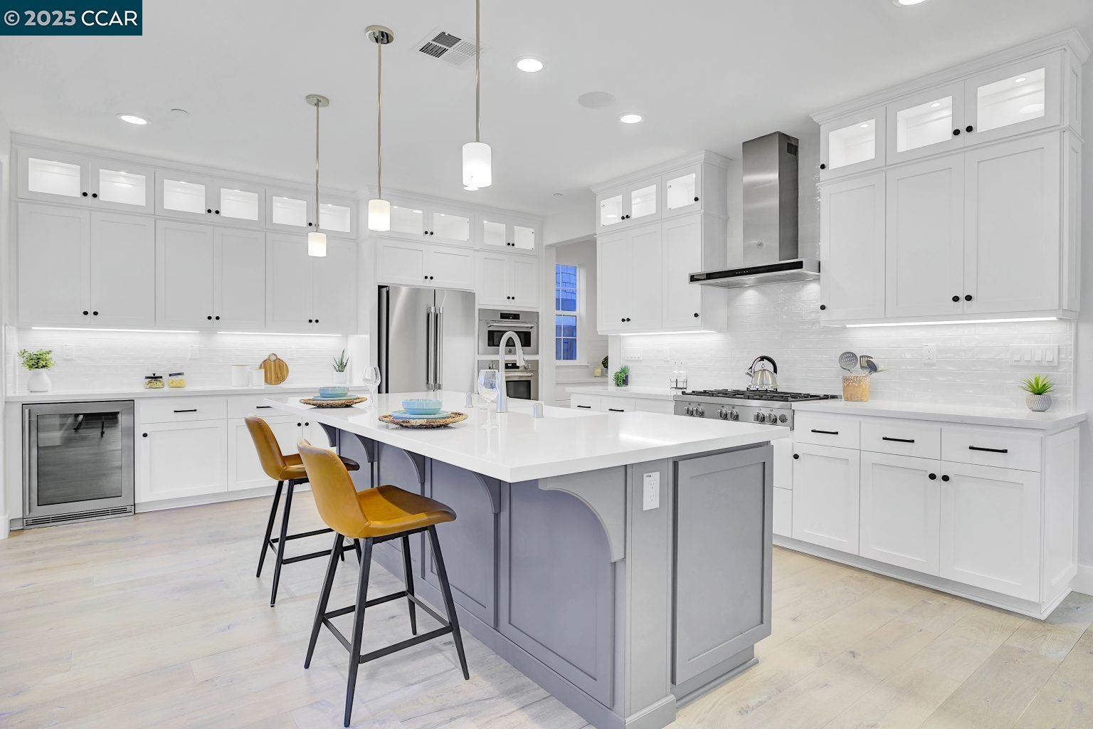 Detail Gallery Image 9 of 53 For 105 Laurel Oak Drive, Pleasant Hill,  CA 94523 - 4 Beds | 3/1 Baths