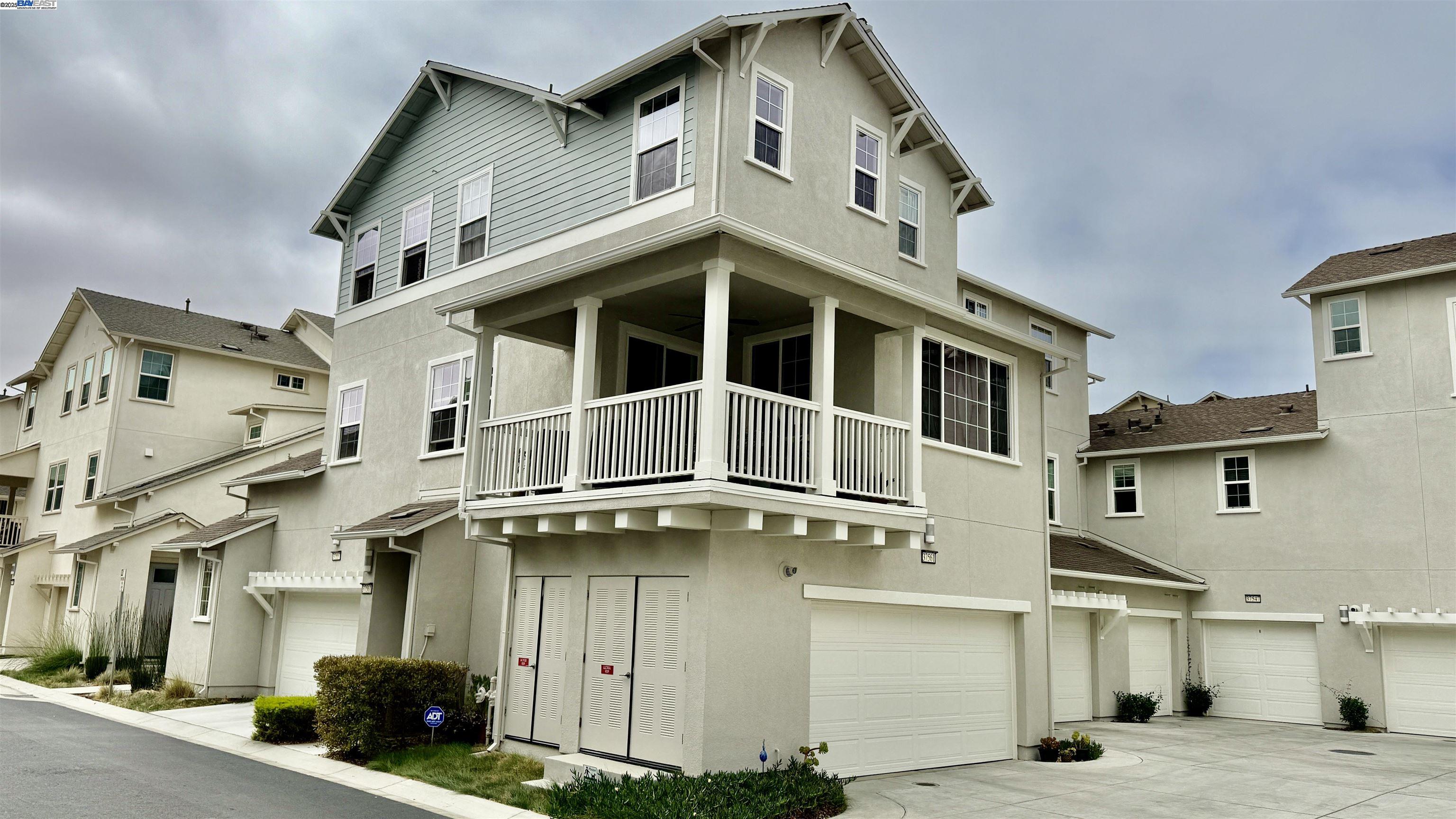 Front Image Thumbnail for BE41112426