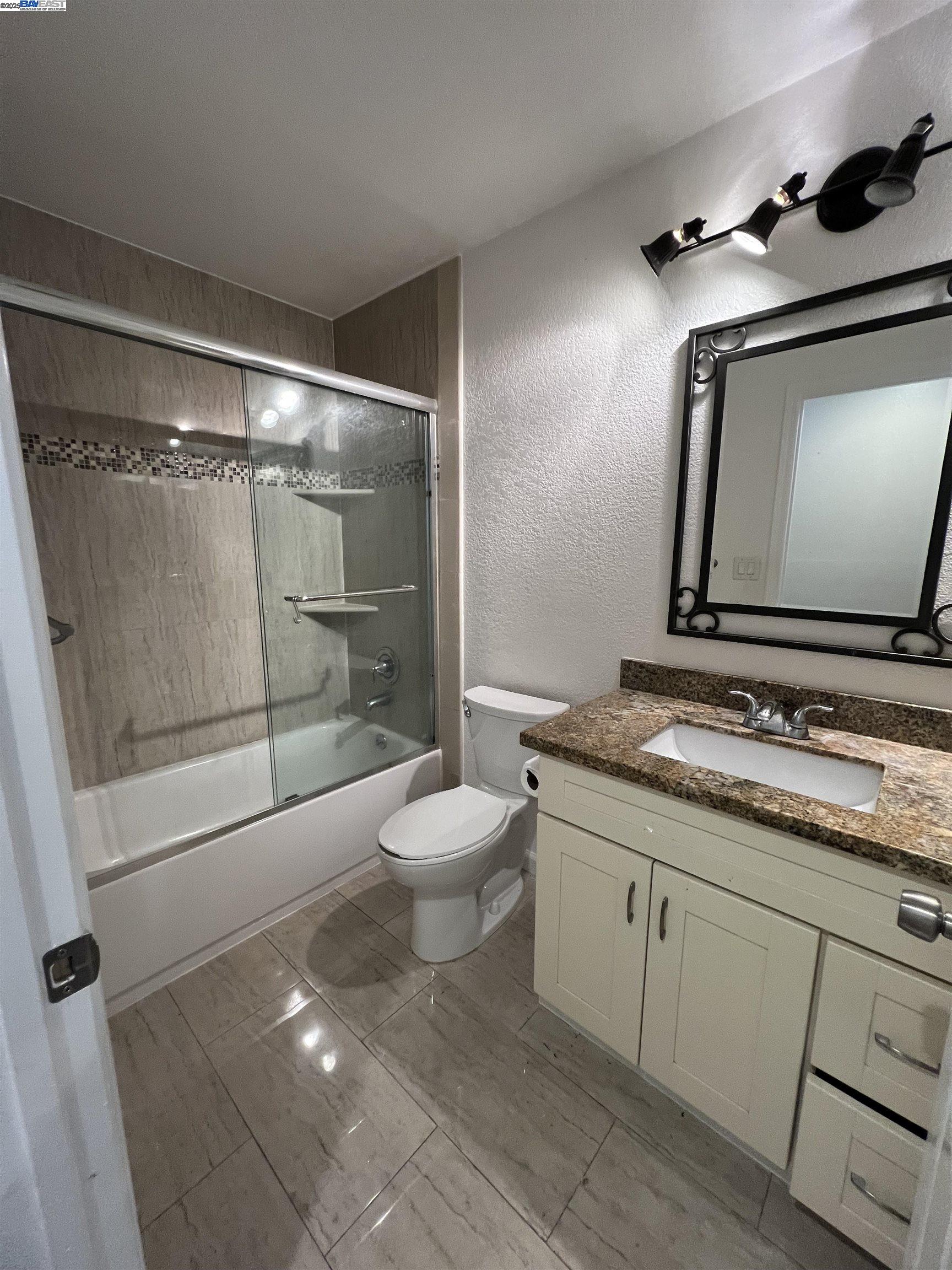 Photo #8: 41112433 Listing: Photo #8