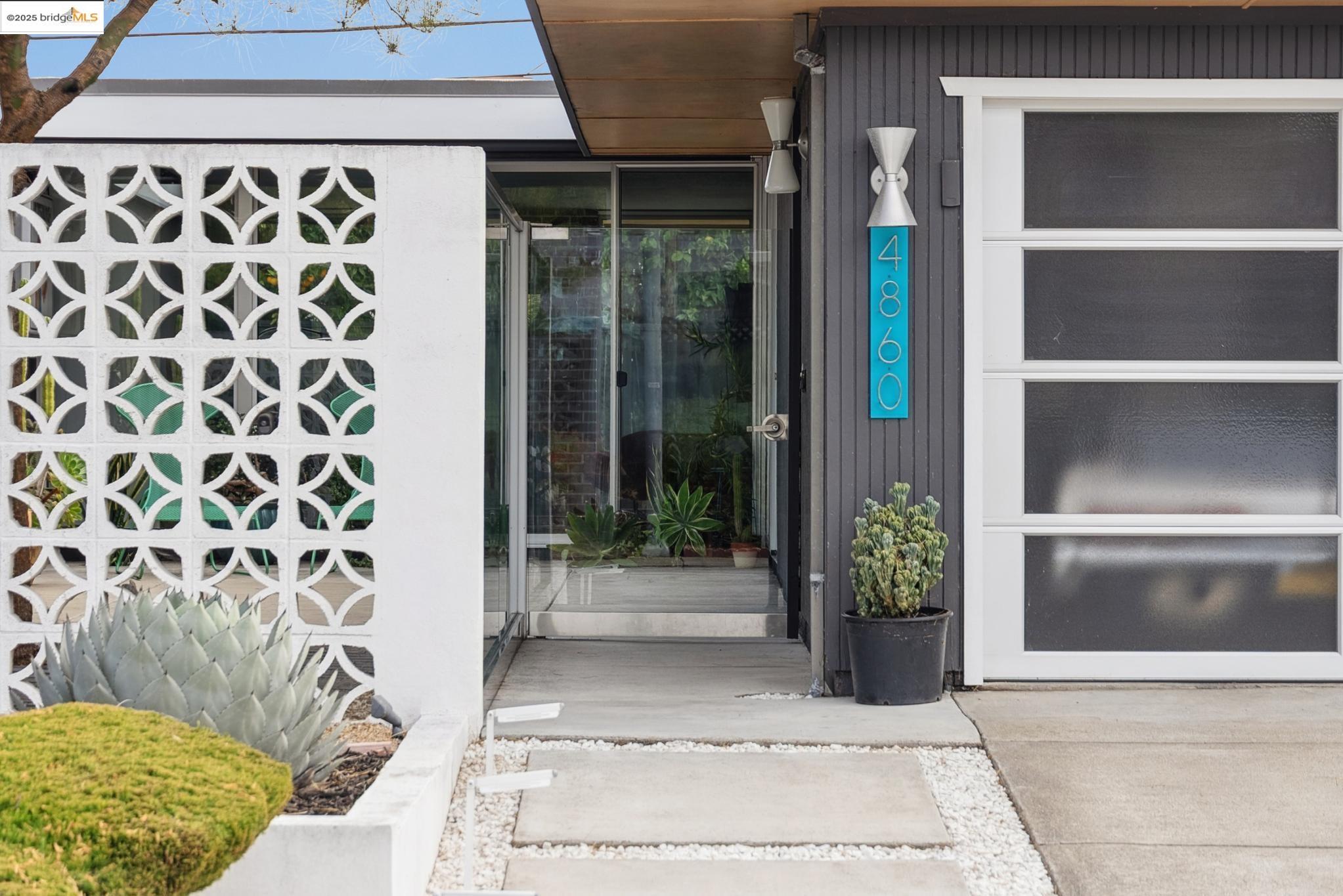 Detail Gallery Image 4 of 60 For 4860 Bryce Canyon Park Dr, Fremont,  CA 94538 - 3 Beds | 2 Baths