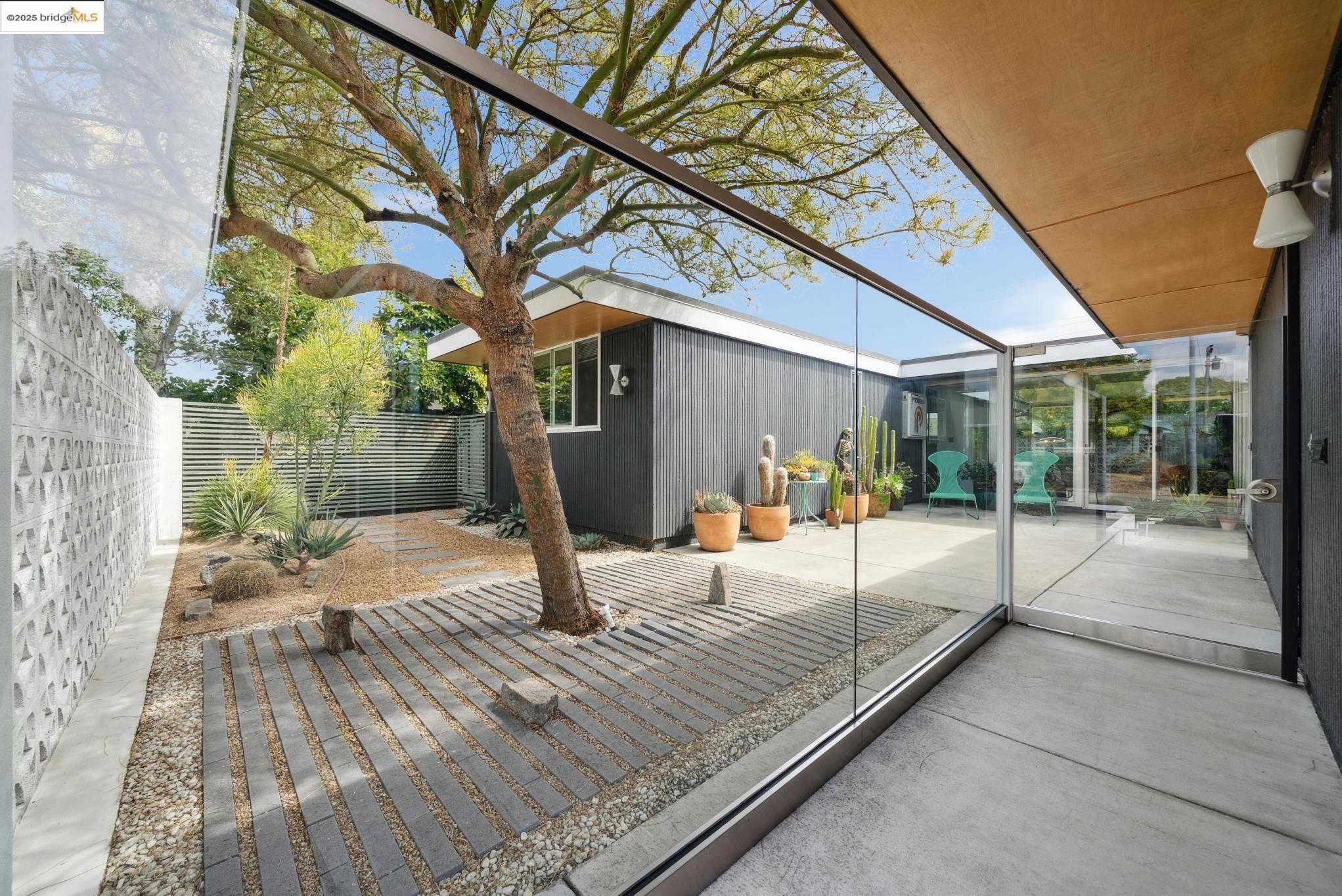 Detail Gallery Image 5 of 60 For 4860 Bryce Canyon Park Dr, Fremont,  CA 94538 - 3 Beds | 2 Baths