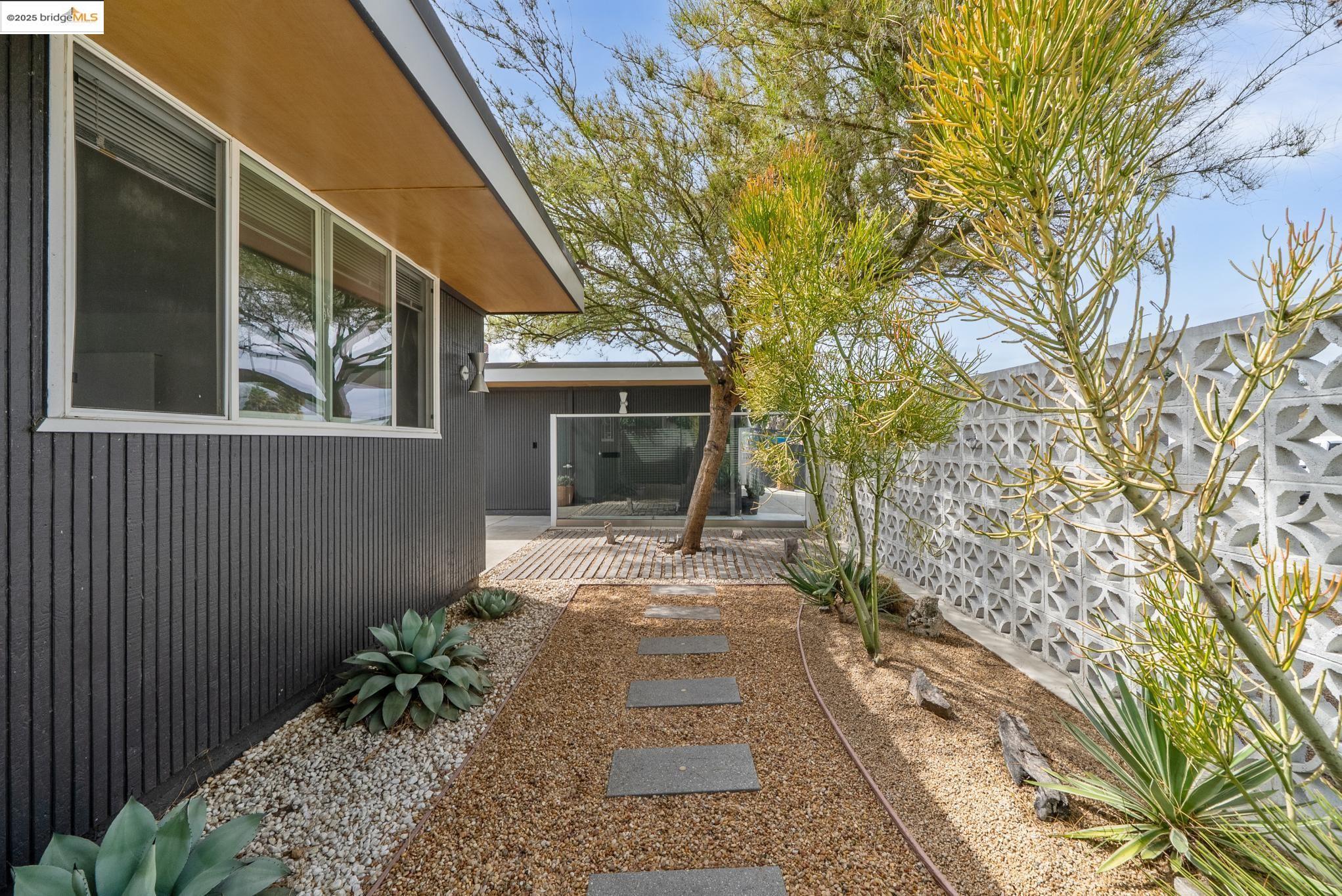 Detail Gallery Image 45 of 60 For 4860 Bryce Canyon Park Dr, Fremont,  CA 94538 - 3 Beds | 2 Baths