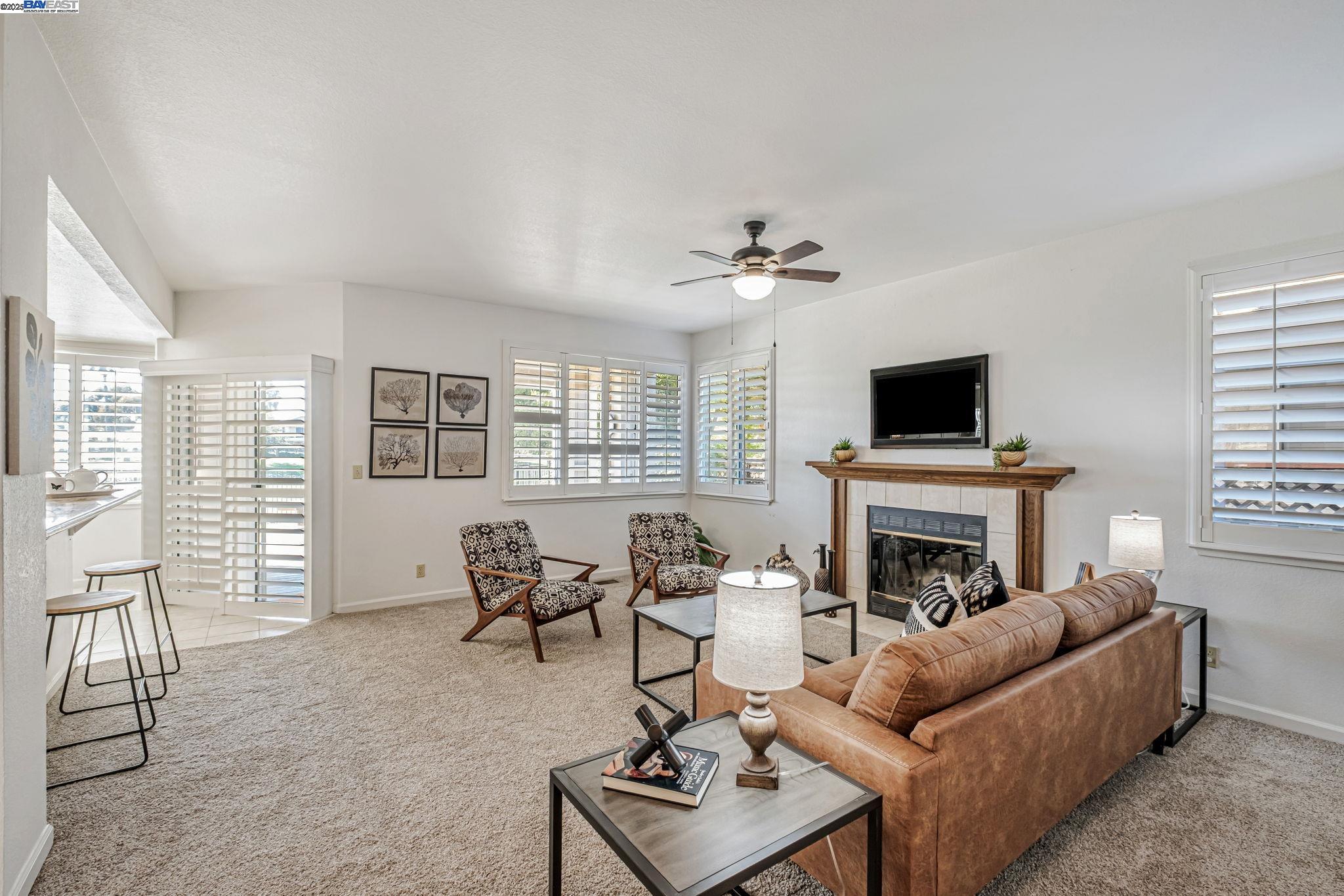 Detail Gallery Image 13 of 51 For 2236 Colonial Ct, Discovery Bay,  CA 94505 - 4 Beds | 3 Baths