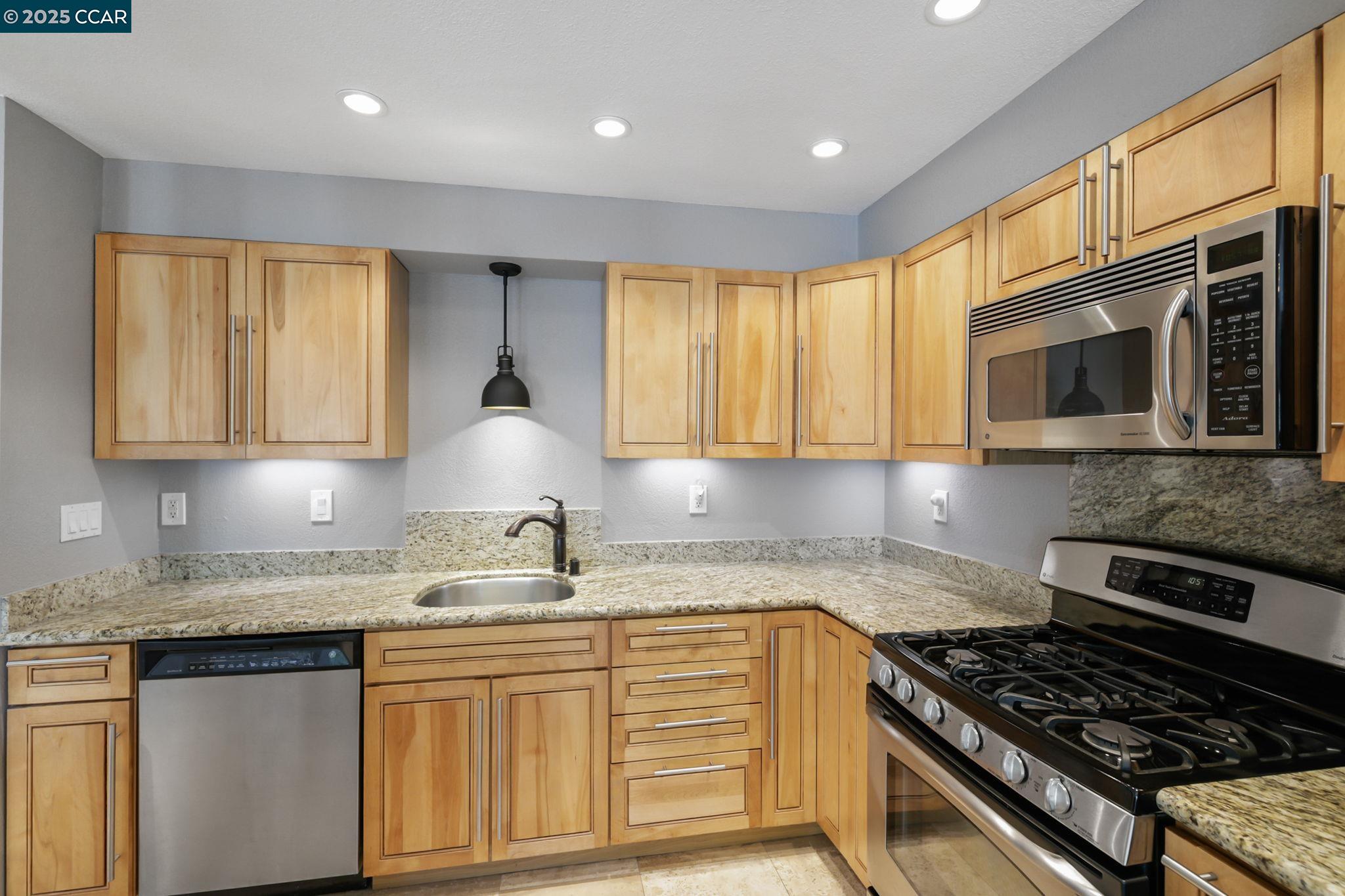 Photo #7: 41112447 Listing: Photo #7