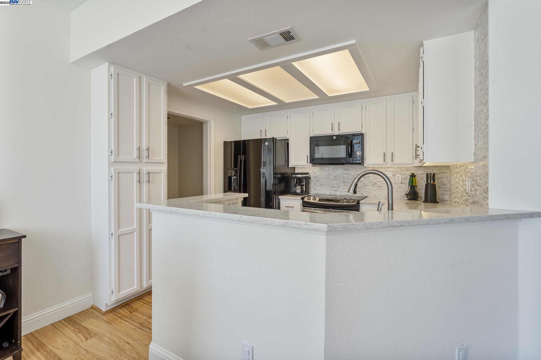 Photo #11: 41112450 Listing: Photo #11