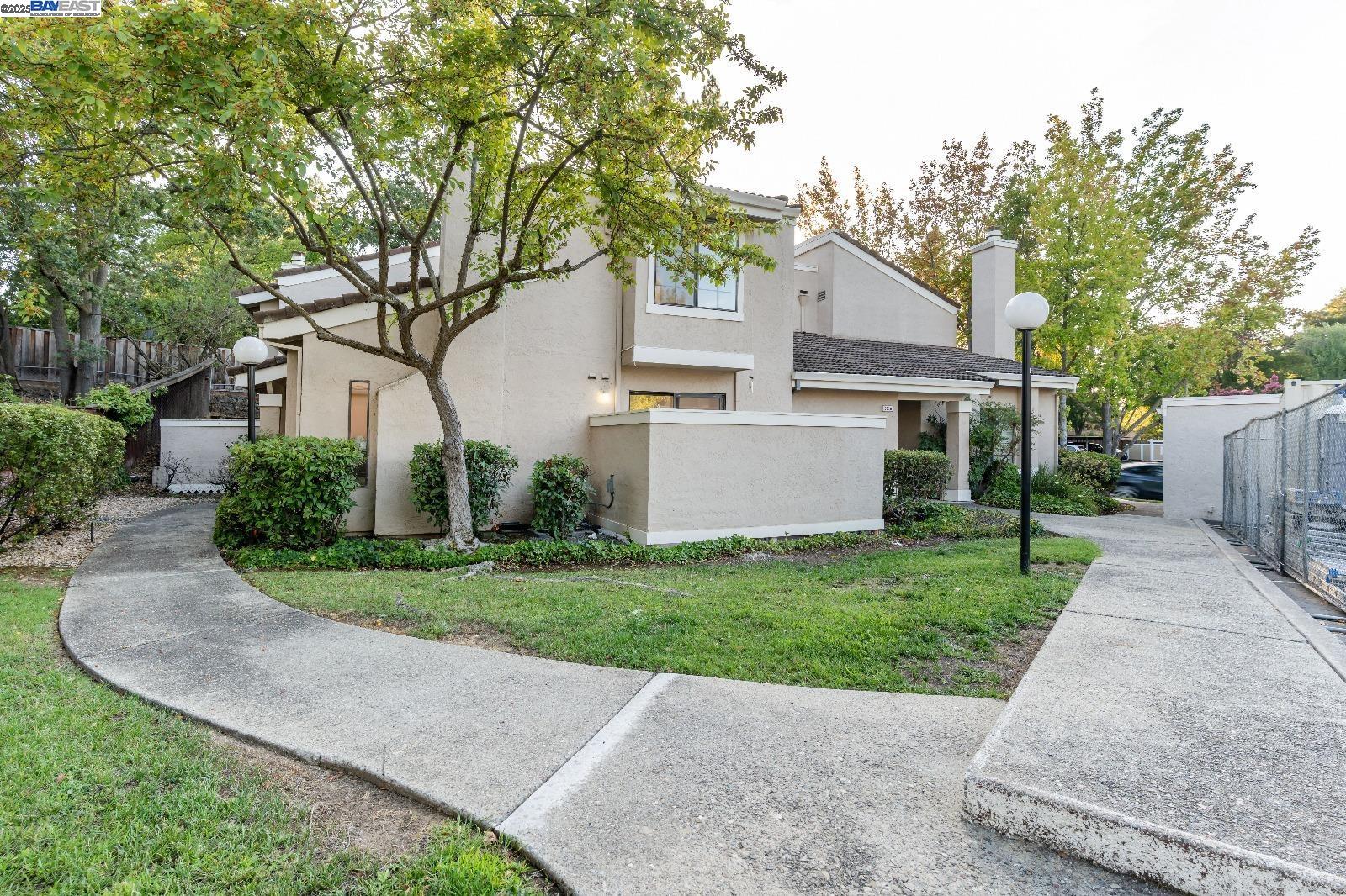 Photo #2: 41112453 Listing 