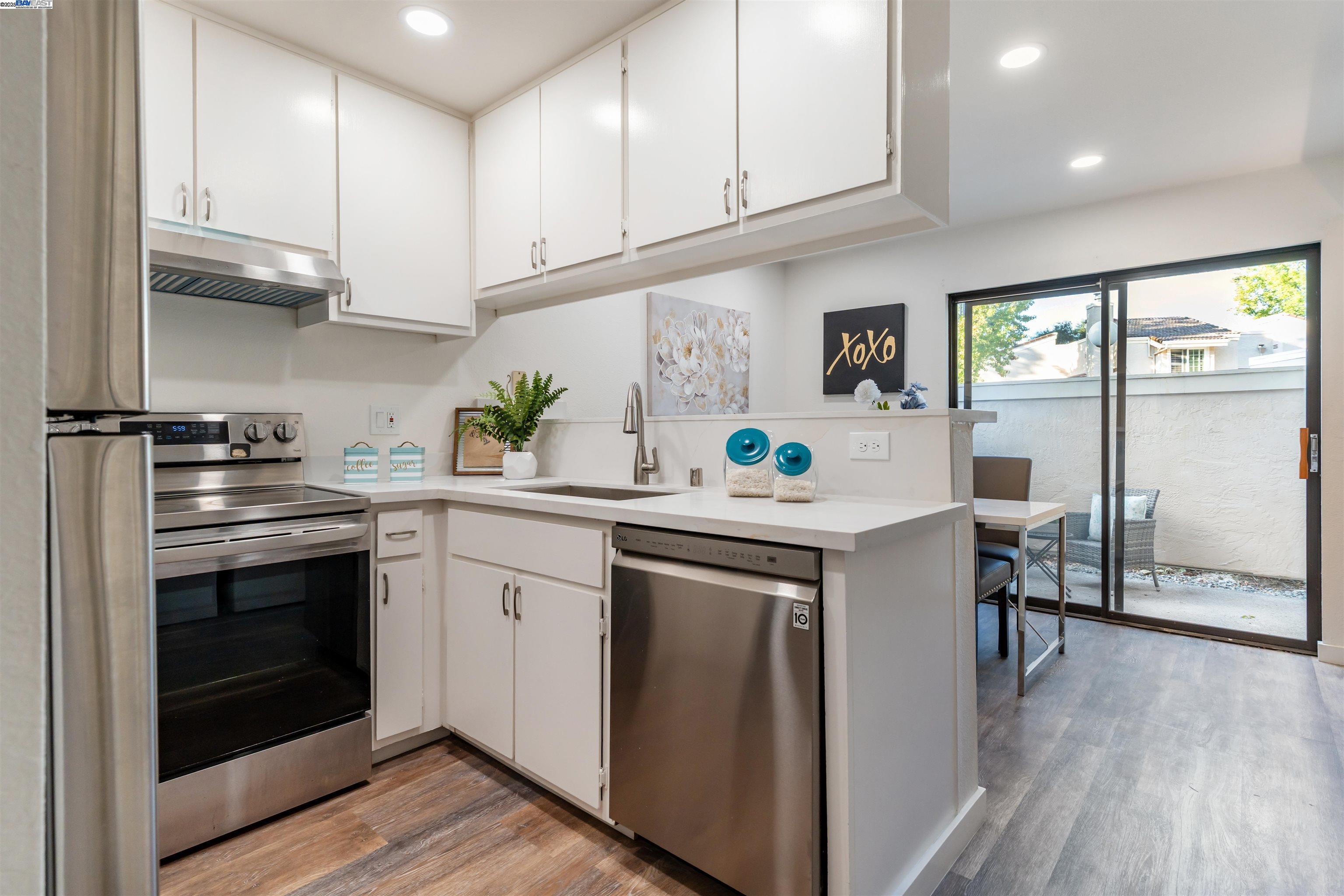 Detail Gallery Image 17 of 41 For 601 Palomino Dr #C,  Pleasanton,  CA 94566 - 2 Beds | 2 Baths